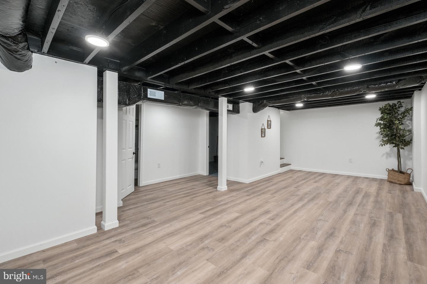 560 MASSANUTTEN VIEW DR, PENN LAIRD, Virginia 22846, 4 Bedrooms Bedrooms, ,2 BathroomsBathrooms,Residential,For sale,560 MASSANUTTEN VIEW DR,VARO2002548 MLS # VARO2002548