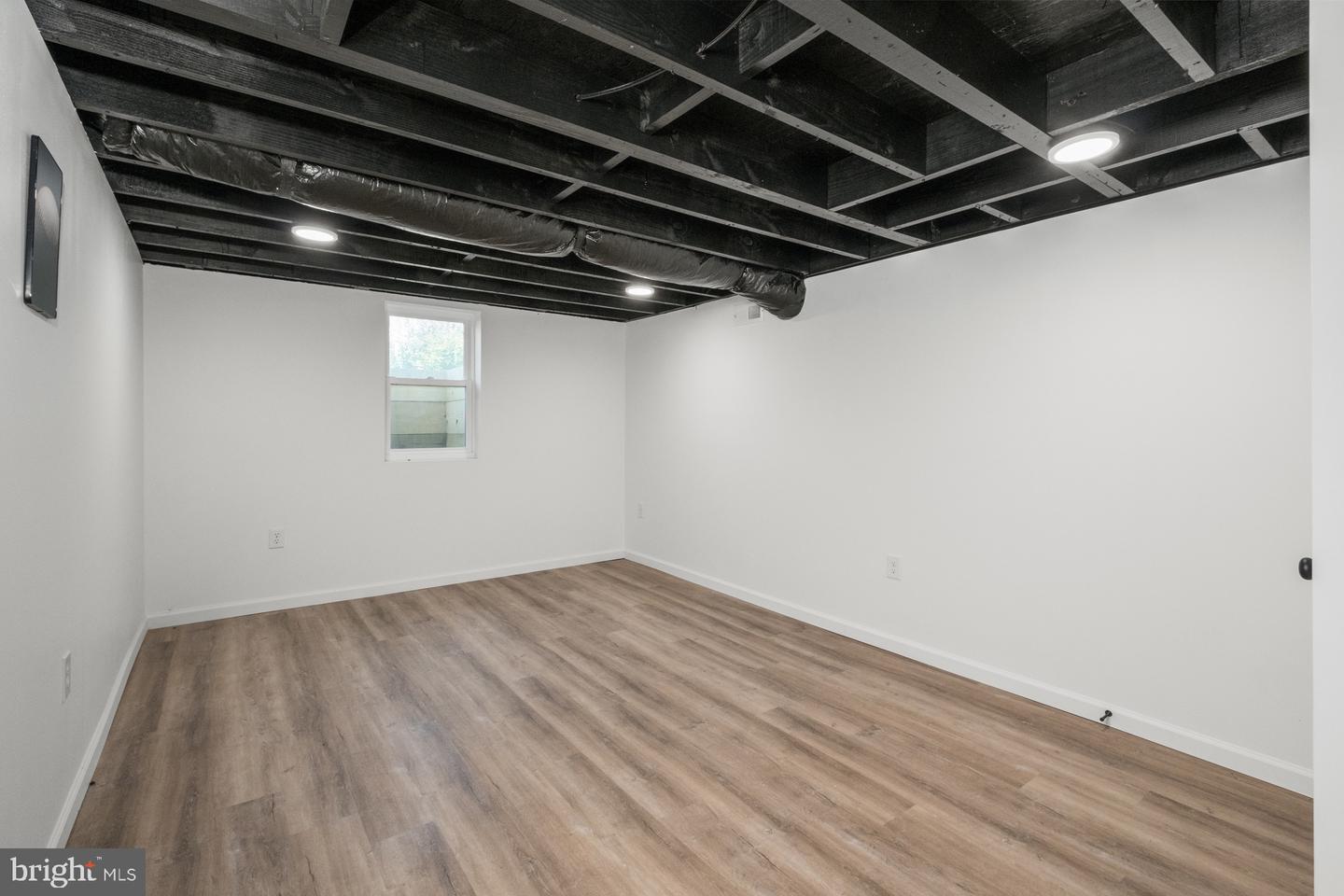 560 MASSANUTTEN VIEW DR, PENN LAIRD, Virginia 22846, 4 Bedrooms Bedrooms, ,2 BathroomsBathrooms,Residential,For sale,560 MASSANUTTEN VIEW DR,VARO2002548 MLS # VARO2002548