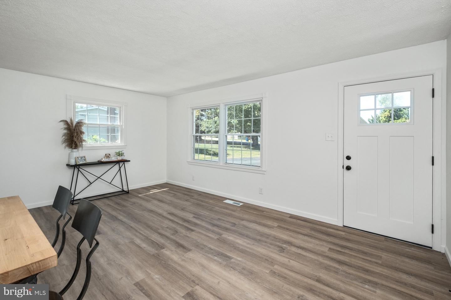 560 MASSANUTTEN VIEW DR, PENN LAIRD, Virginia 22846, 4 Bedrooms Bedrooms, ,2 BathroomsBathrooms,Residential,For sale,560 MASSANUTTEN VIEW DR,VARO2002548 MLS # VARO2002548