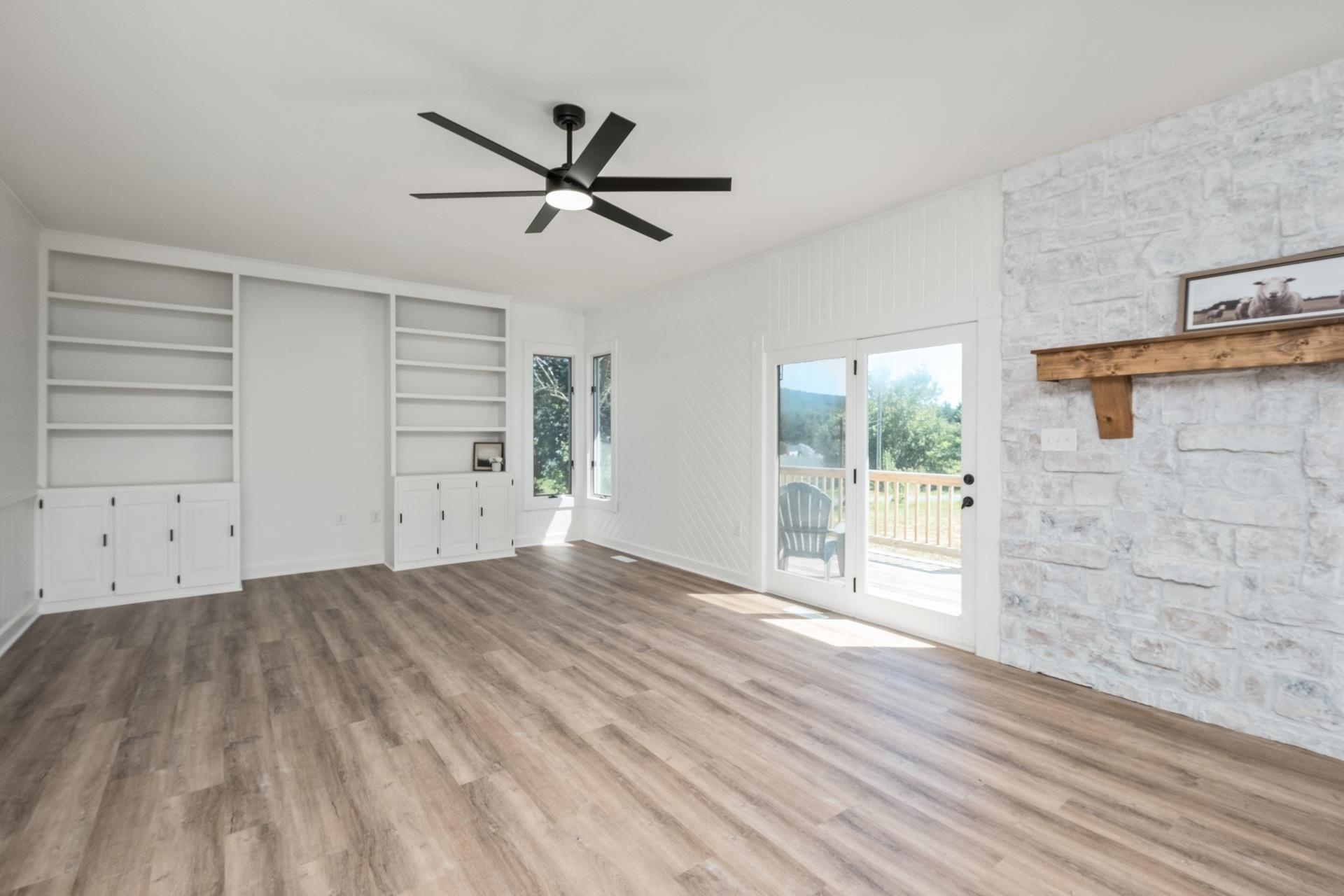 560 MASSANUTTEN VIEW DR, PENN LAIRD, Virginia 22846, 4 Bedrooms Bedrooms, ,2 BathroomsBathrooms,Residential,560 MASSANUTTEN VIEW DR,668484 MLS # 668484