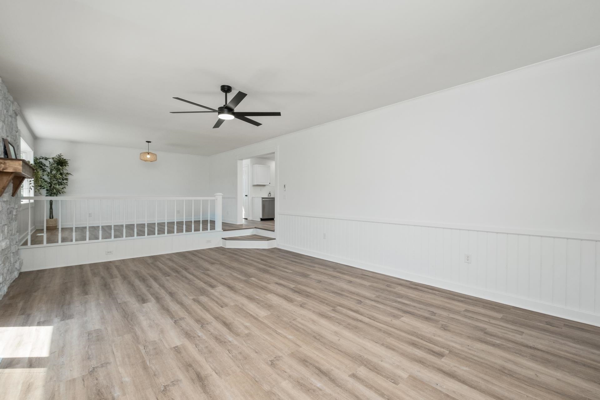 560 MASSANUTTEN VIEW DR, PENN LAIRD, Virginia 22846, 4 Bedrooms Bedrooms, ,2 BathroomsBathrooms,Residential,560 MASSANUTTEN VIEW DR,668484 MLS # 668484