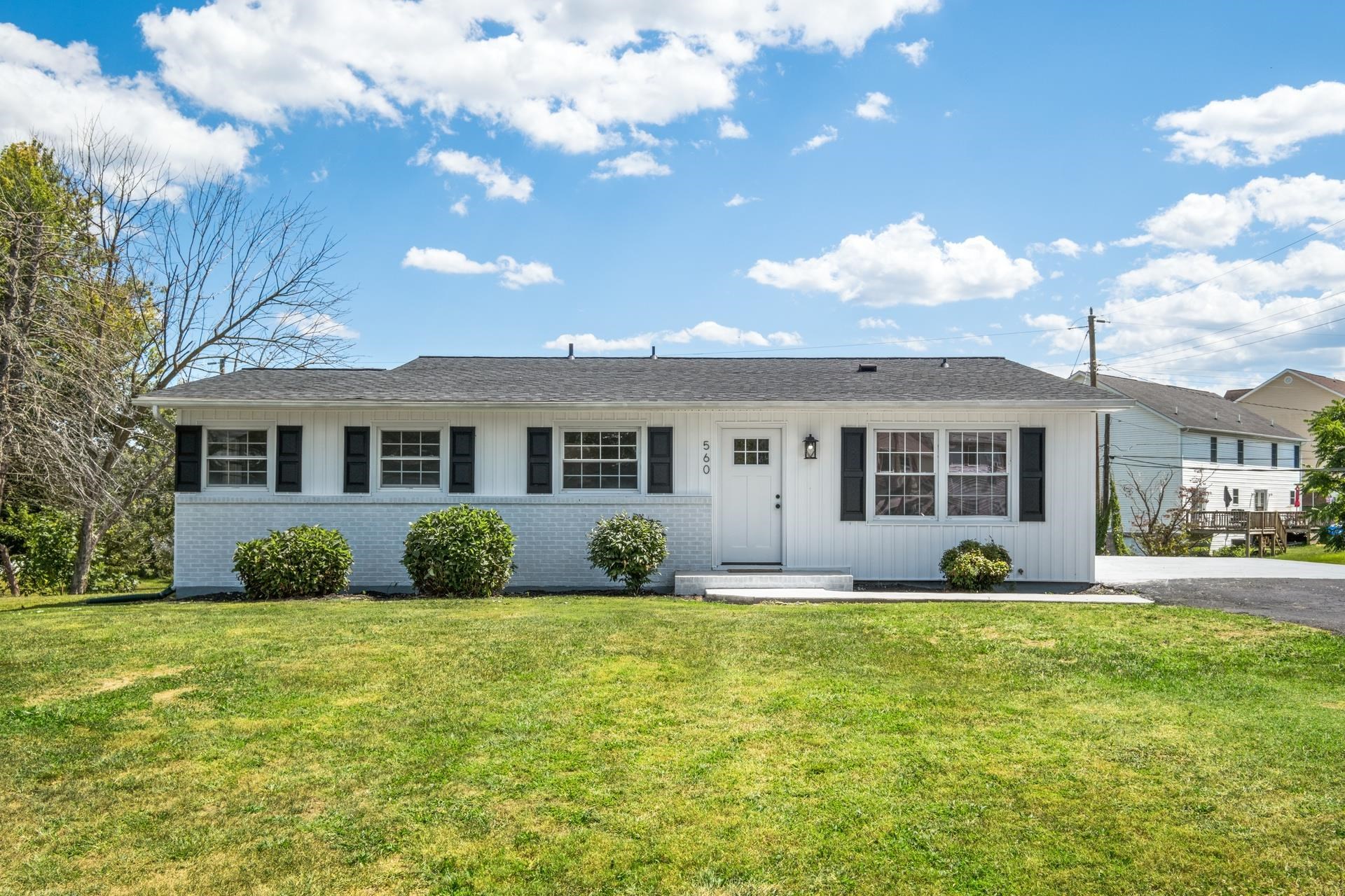 560 MASSANUTTEN VIEW DR, PENN LAIRD, Virginia 22846, 4 Bedrooms Bedrooms, ,2 BathroomsBathrooms,Residential,560 MASSANUTTEN VIEW DR,668484 MLS # 668484