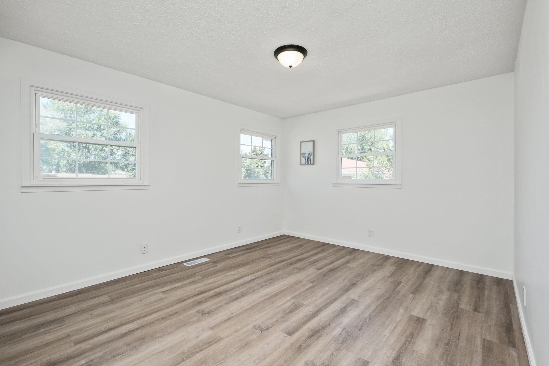 560 MASSANUTTEN VIEW DR, PENN LAIRD, Virginia 22846, 4 Bedrooms Bedrooms, ,2 BathroomsBathrooms,Residential,560 MASSANUTTEN VIEW DR,668484 MLS # 668484