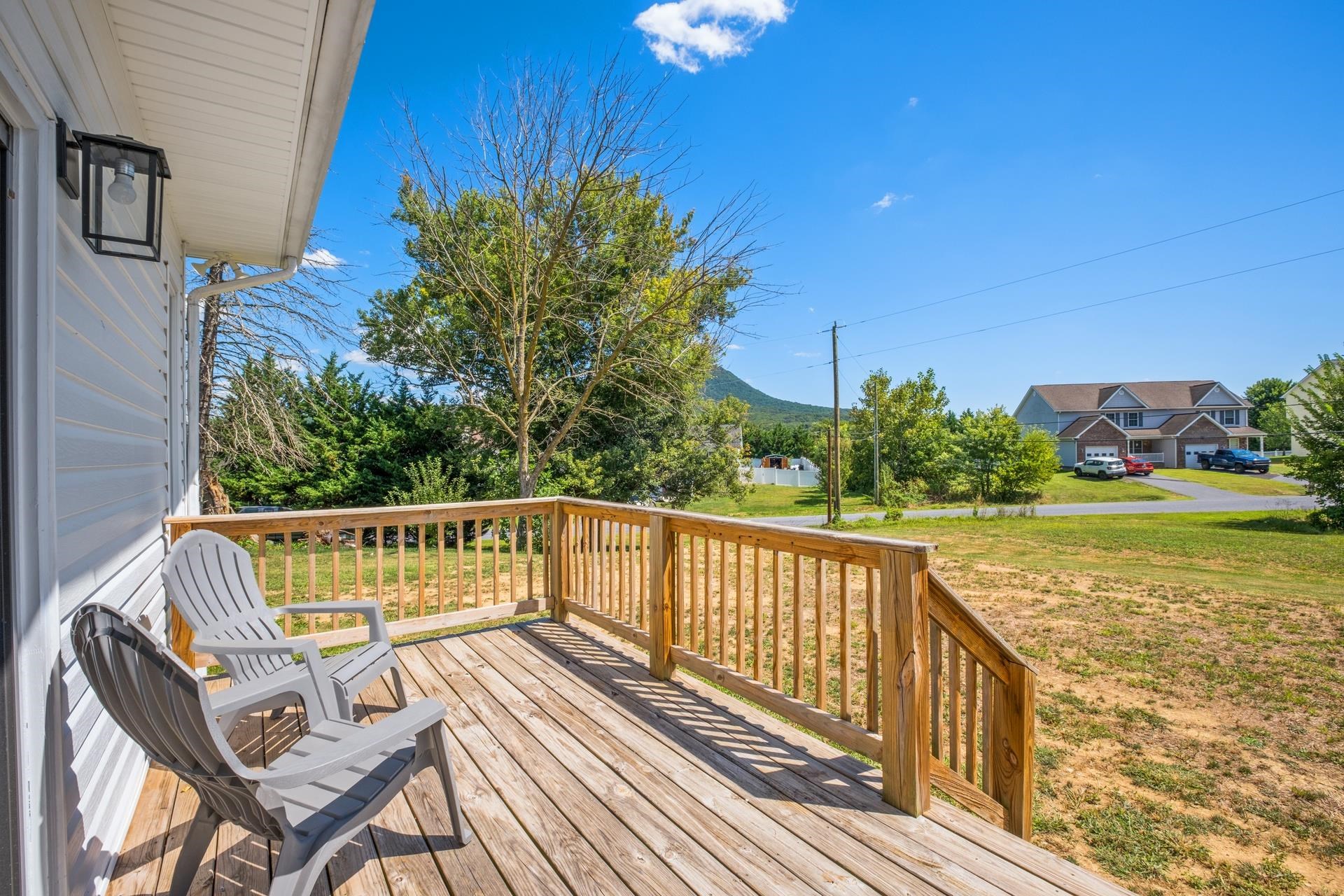 560 MASSANUTTEN VIEW DR, PENN LAIRD, Virginia 22846, 4 Bedrooms Bedrooms, ,2 BathroomsBathrooms,Residential,560 MASSANUTTEN VIEW DR,668484 MLS # 668484