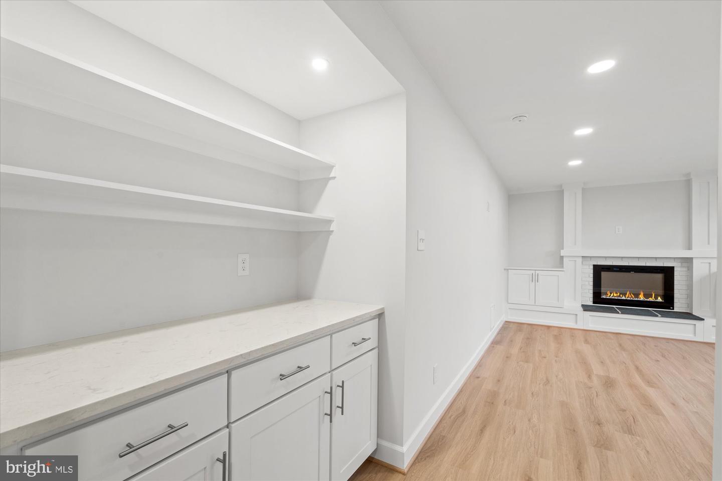 624 PULMAN PL, ALEXANDRIA, Virginia 22305, 4 Bedrooms Bedrooms, ,3 BathroomsBathrooms,Residential,For sale,624 PULMAN PL,VAAX2053042 MLS # VAAX2053042