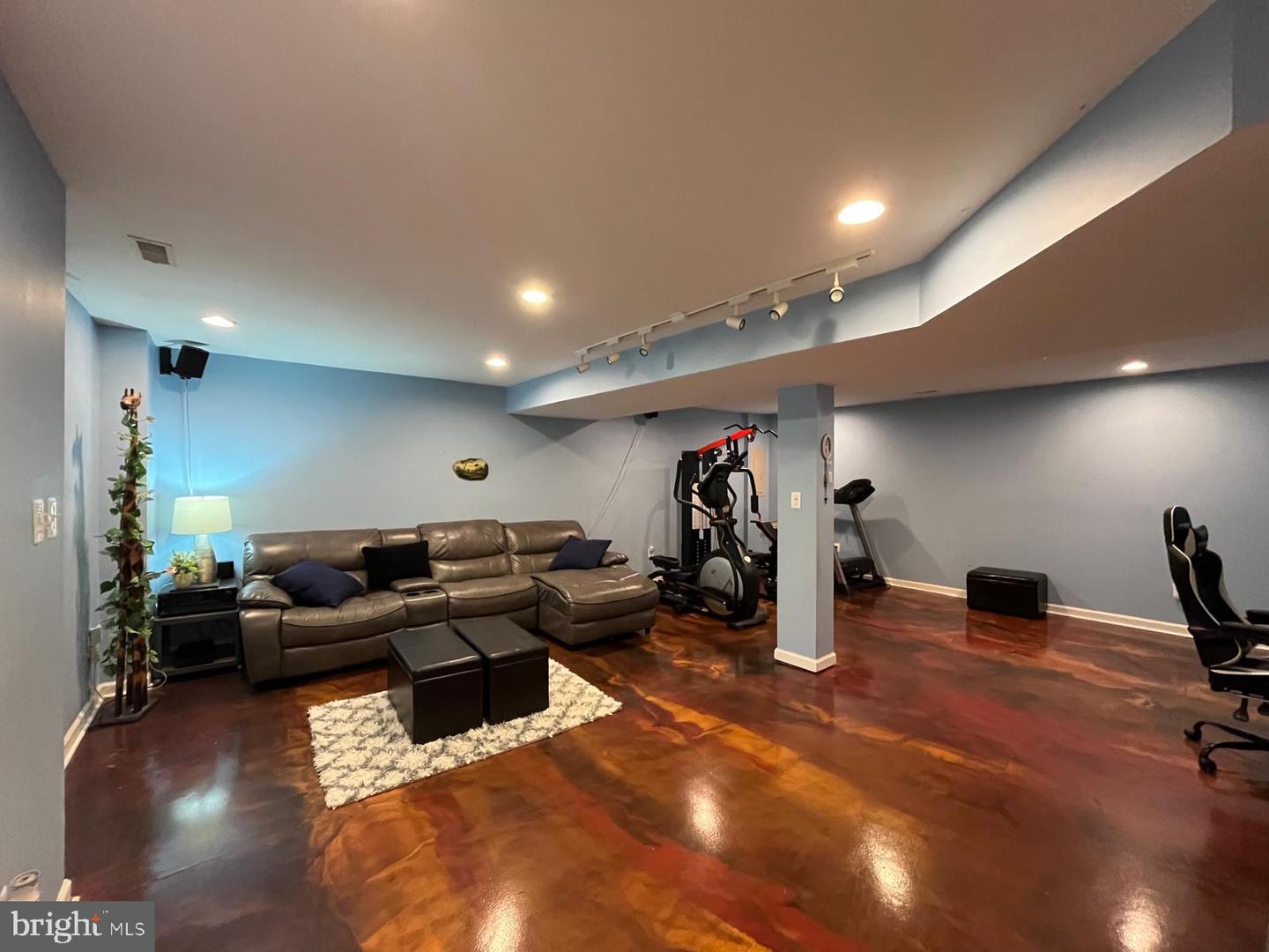 24 AURELIE DR, FREDERICKSBURG, Virginia 22406, 5 Bedrooms Bedrooms, 12 Rooms Rooms,3 BathroomsBathrooms,Residential,For sale,24 AURELIE DR,VAST2045160 MLS # VAST2045160