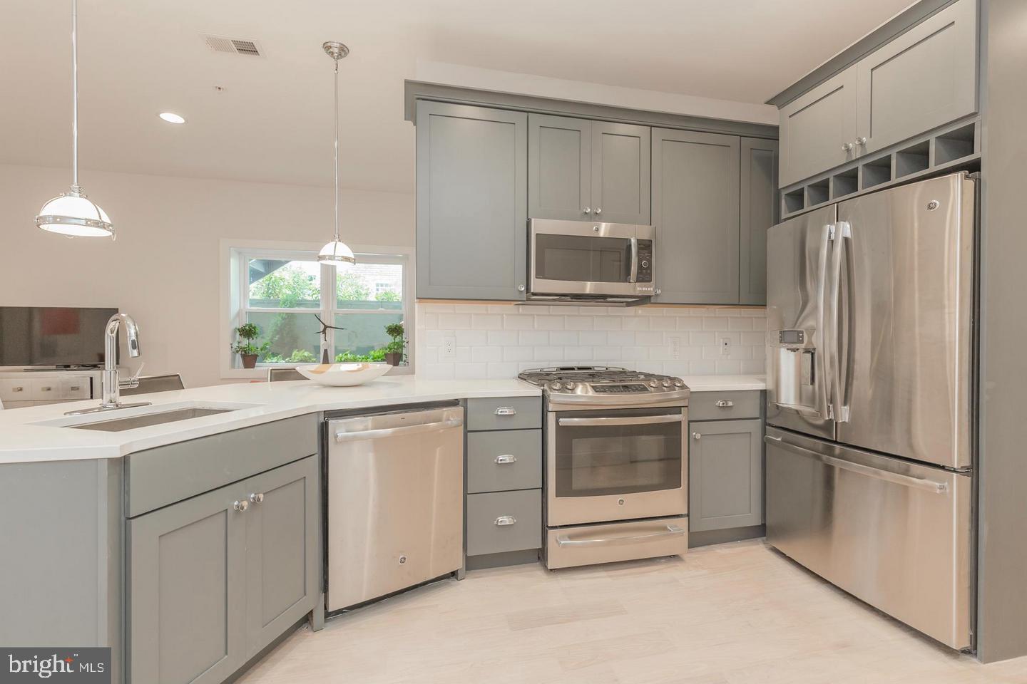 1352 QUINCY ST NW #1, WASHINGTON, District Of Columbia 20011, 2 Bedrooms Bedrooms, ,2 BathroomsBathrooms,Residential,For sale,1352 QUINCY ST NW #1,DCDC2240898 MLS # DCDC2240898