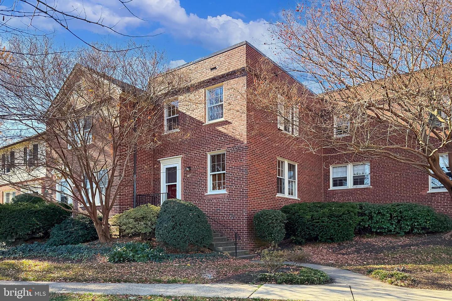 1600 S BARTON ST #747, ARLINGTON, Virginia 22204, 1 Bedroom Bedrooms, 4 Rooms Rooms,1 BathroomBathrooms,Residential,For sale,1600 S BARTON ST #747,VAAR2067640 MLS # VAAR2067640