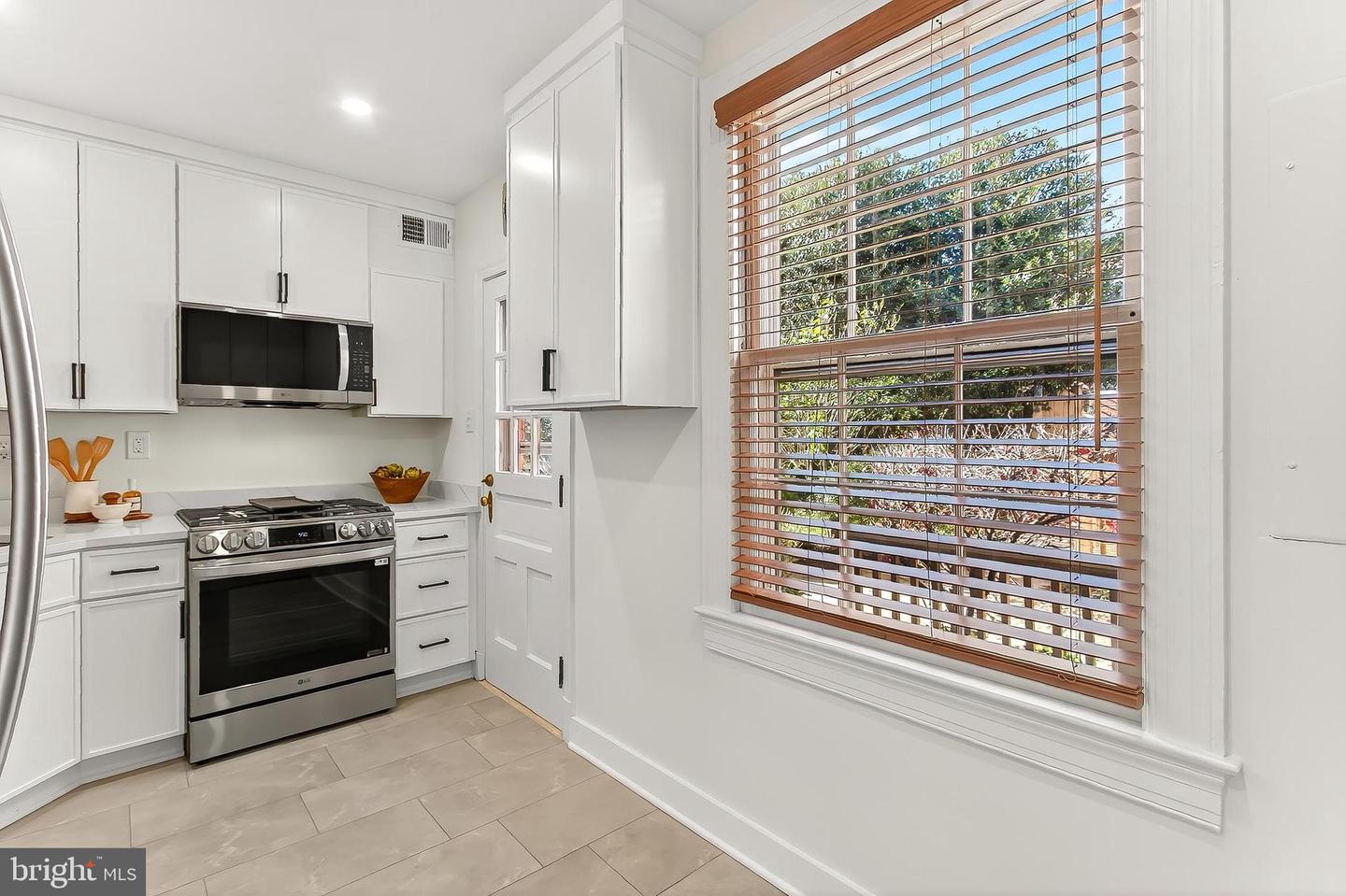 1600 S BARTON ST #747, ARLINGTON, Virginia 22204, 1 Bedroom Bedrooms, 4 Rooms Rooms,1 BathroomBathrooms,Residential,For sale,1600 S BARTON ST #747,VAAR2067640 MLS # VAAR2067640