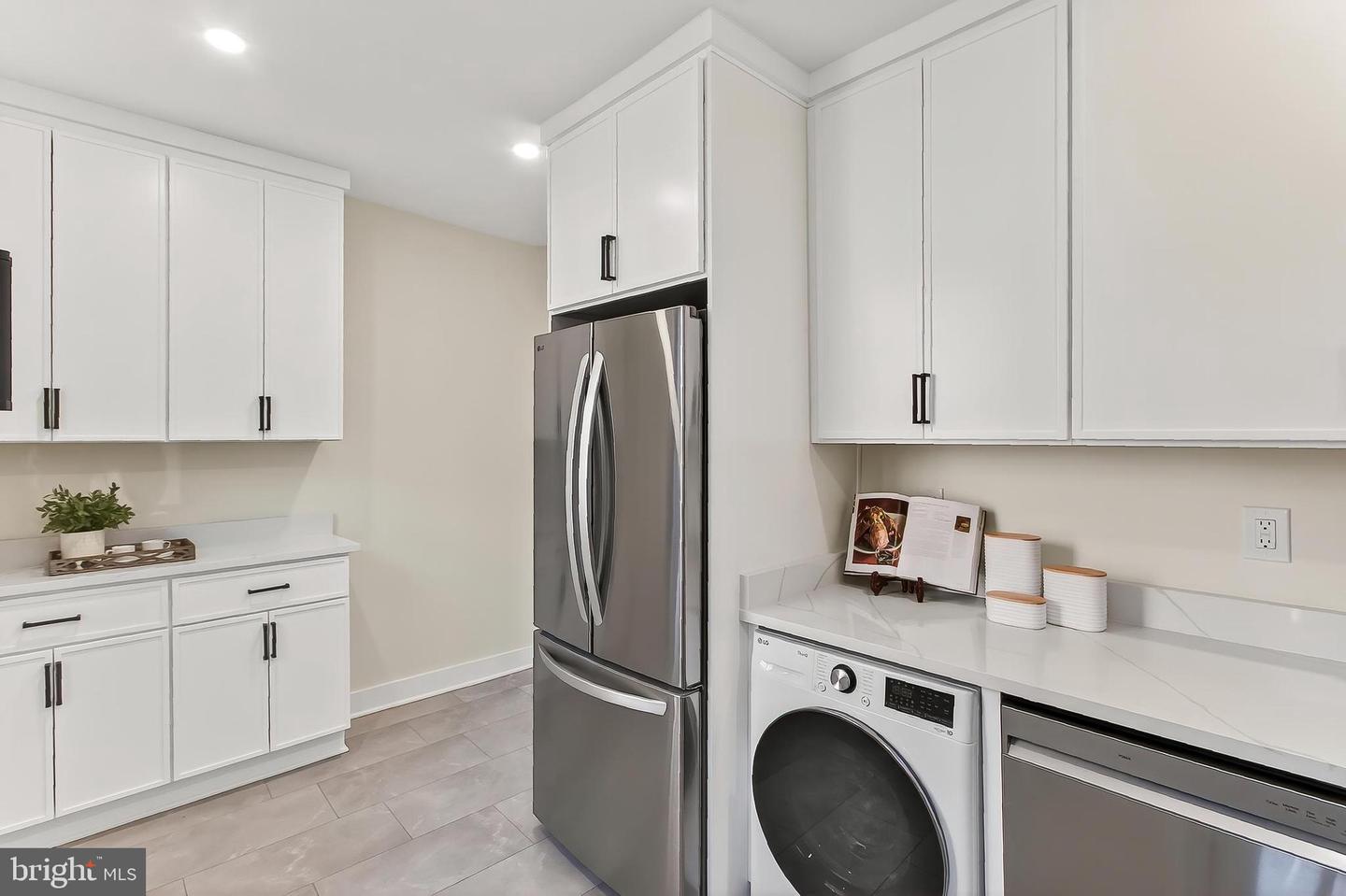 1600 S BARTON ST #747, ARLINGTON, Virginia 22204, 1 Bedroom Bedrooms, 4 Rooms Rooms,1 BathroomBathrooms,Residential,For sale,1600 S BARTON ST #747,VAAR2067640 MLS # VAAR2067640