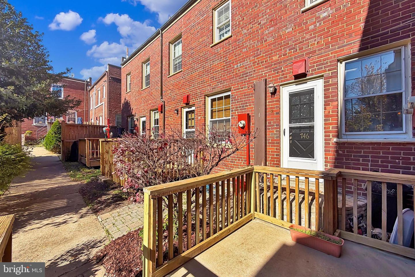 1600 S BARTON ST #747, ARLINGTON, Virginia 22204, 1 Bedroom Bedrooms, 4 Rooms Rooms,1 BathroomBathrooms,Residential,For sale,1600 S BARTON ST #747,VAAR2067640 MLS # VAAR2067640