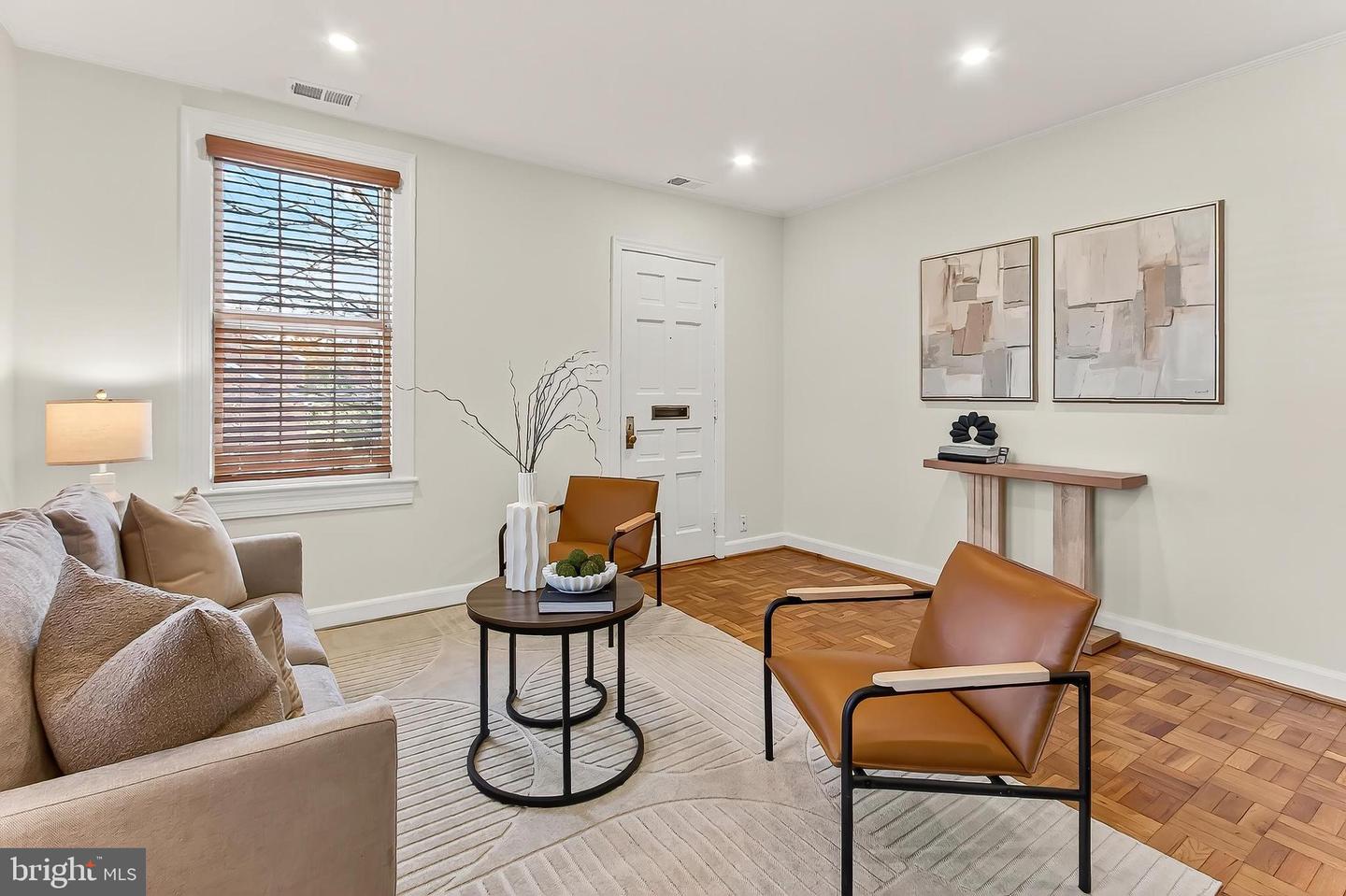 1600 S BARTON ST #747, ARLINGTON, Virginia 22204, 1 Bedroom Bedrooms, 4 Rooms Rooms,1 BathroomBathrooms,Residential,For sale,1600 S BARTON ST #747,VAAR2067640 MLS # VAAR2067640