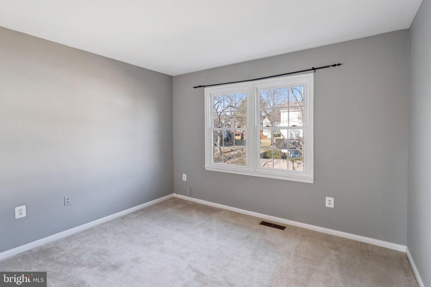 12320 WOODLAWN CT, WOODBRIDGE, Virginia 22192, 3 Bedrooms Bedrooms, 5 Rooms Rooms,1 BathroomBathrooms,Residential,For sale,12320 WOODLAWN CT,VAPW2109936 MLS # VAPW2109936