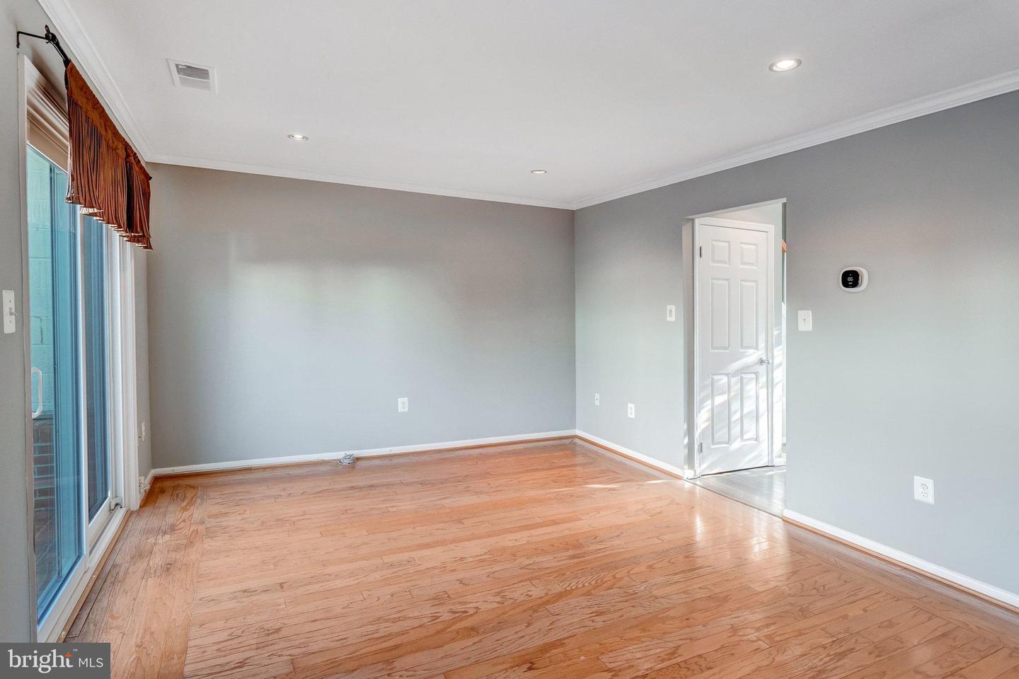 12320 WOODLAWN CT, WOODBRIDGE, Virginia 22192, 3 Bedrooms Bedrooms, 5 Rooms Rooms,1 BathroomBathrooms,Residential,For sale,12320 WOODLAWN CT,VAPW2109936 MLS # VAPW2109936