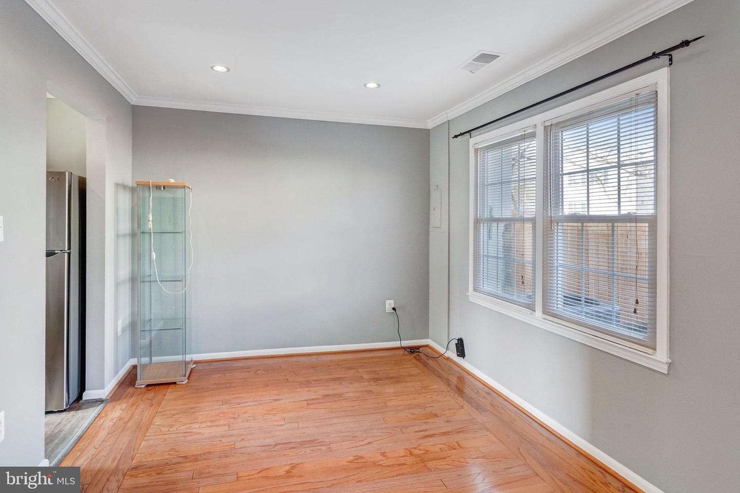 12320 WOODLAWN CT, WOODBRIDGE, Virginia 22192, 3 Bedrooms Bedrooms, 5 Rooms Rooms,1 BathroomBathrooms,Residential,For sale,12320 WOODLAWN CT,VAPW2109936 MLS # VAPW2109936