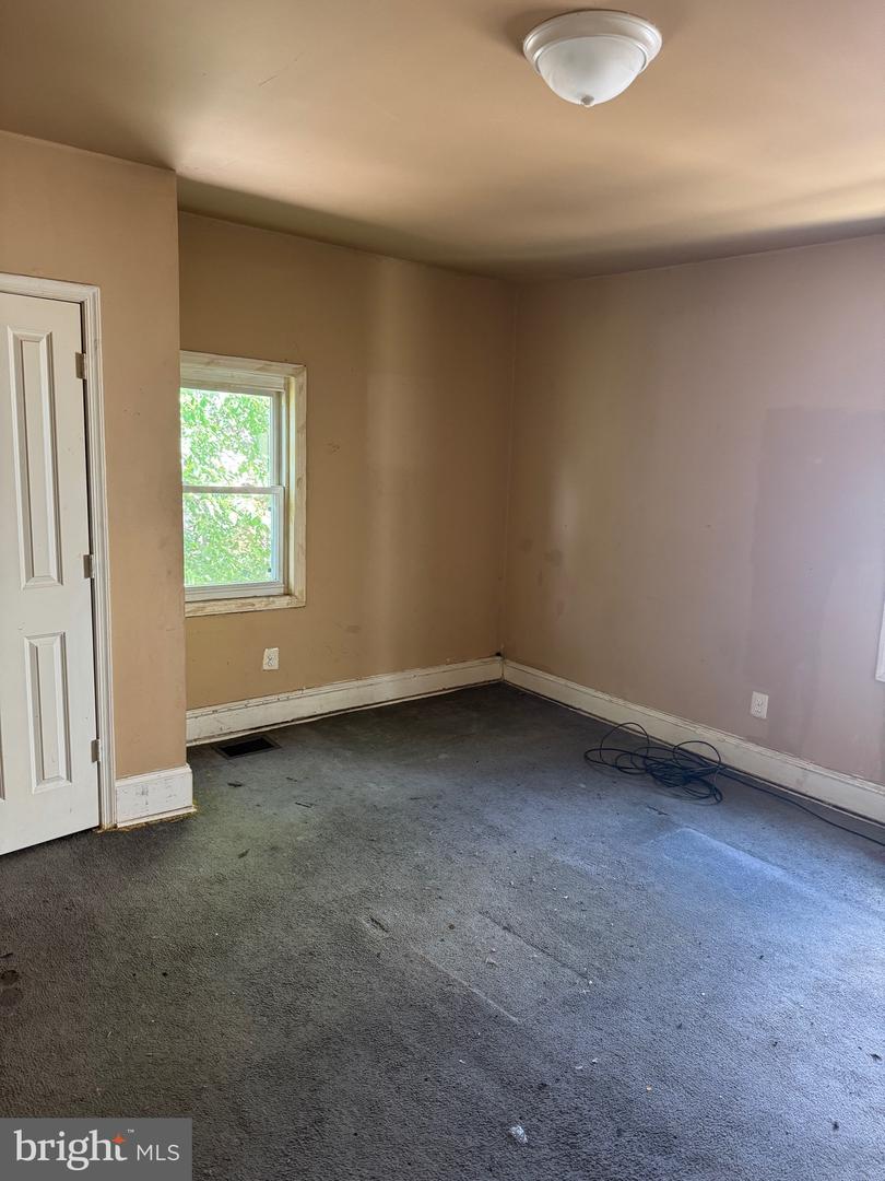 2328 NICHOLSON ST SE, WASHINGTON, District Of Columbia 20020, 3 Bedrooms Bedrooms, ,2 BathroomsBathrooms,Residential,For sale,2328 NICHOLSON ST SE,DCDC2240184 MLS # DCDC2240184