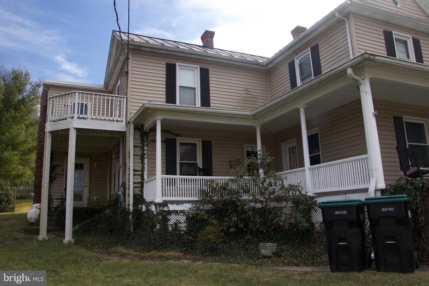 521 S MAIN ST, WOODSTOCK, Virginia 22664, 5 Bedrooms Bedrooms, ,3 BathroomsBathrooms,Residential,For sale,521 S MAIN ST,VASH2013350 MLS # VASH2013350