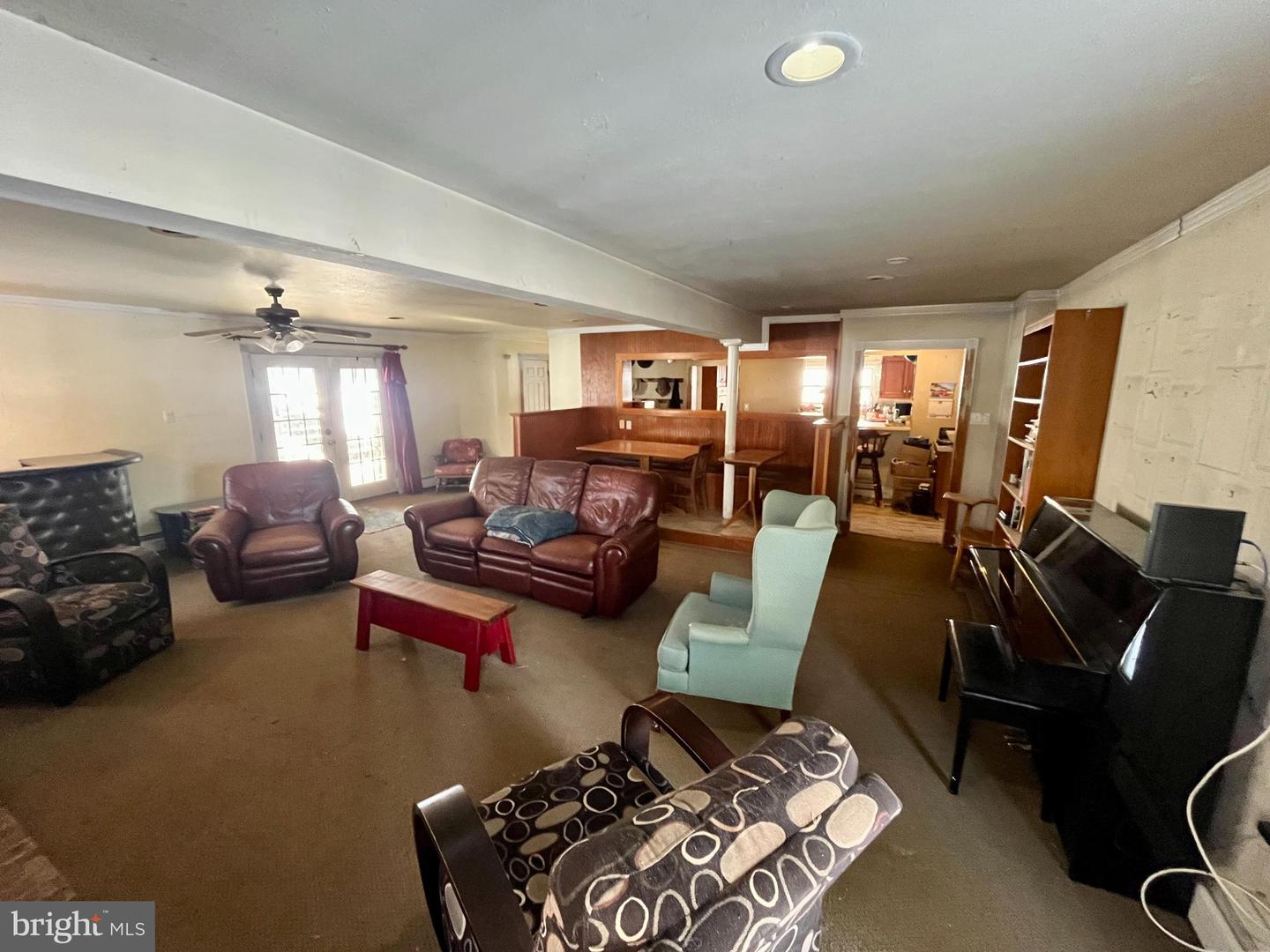 521 S MAIN ST, WOODSTOCK, Virginia 22664, 5 Bedrooms Bedrooms, ,3 BathroomsBathrooms,Residential,For sale,521 S MAIN ST,VASH2013350 MLS # VASH2013350