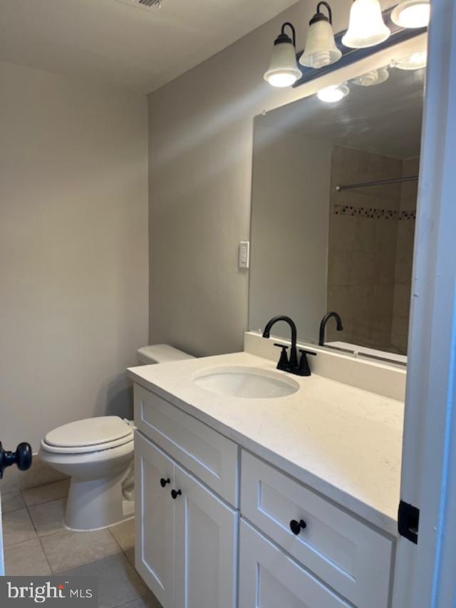 9207 DOUGLAS ST #215, MANASSAS, Virginia 20110, 2 Bedrooms Bedrooms, ,1 BathroomBathrooms,Residential,For sale,9207 DOUGLAS ST #215,VAMN2009932 MLS # VAMN2009932