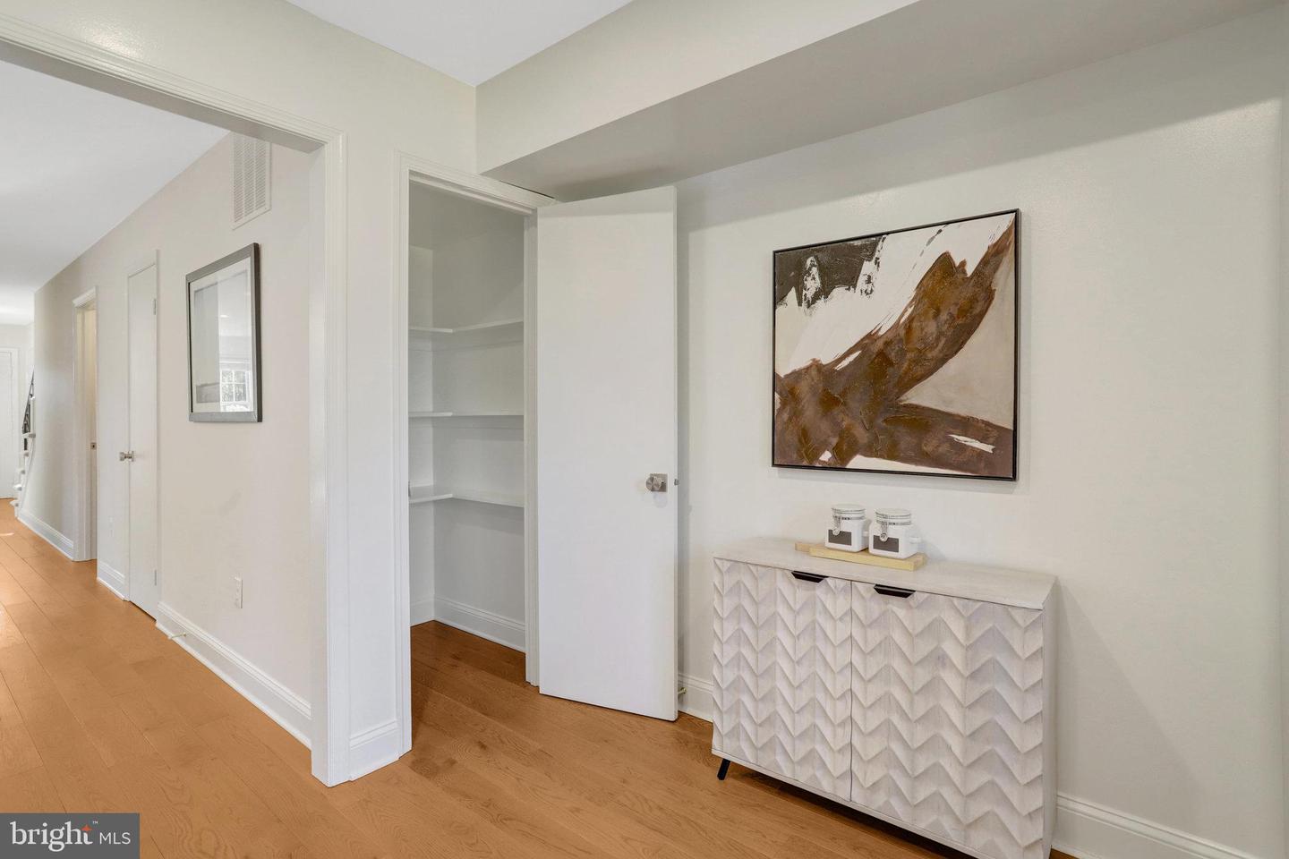 216 DUNCAN AVE, ALEXANDRIA, Virginia 22301, 3 Bedrooms Bedrooms, ,2 BathroomsBathrooms,Residential,For sale,216 DUNCAN AVE,VAAX2038774 MLS # VAAX2038774