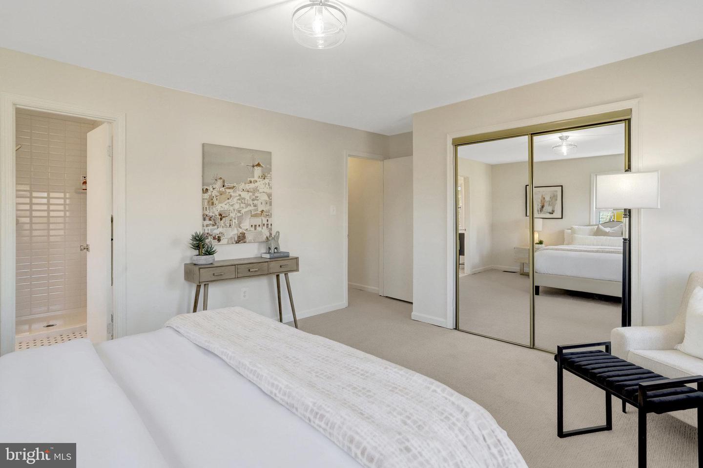 216 DUNCAN AVE, ALEXANDRIA, Virginia 22301, 3 Bedrooms Bedrooms, ,2 BathroomsBathrooms,Residential,For sale,216 DUNCAN AVE,VAAX2038774 MLS # VAAX2038774