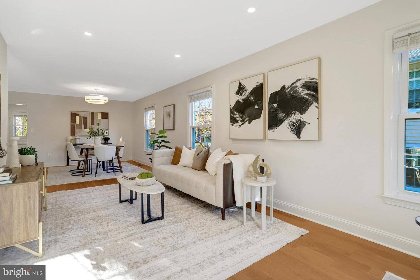 216 DUNCAN AVE, ALEXANDRIA, Virginia 22301, 3 Bedrooms Bedrooms, ,2 BathroomsBathrooms,Residential,For sale,216 DUNCAN AVE,VAAX2038774 MLS # VAAX2038774