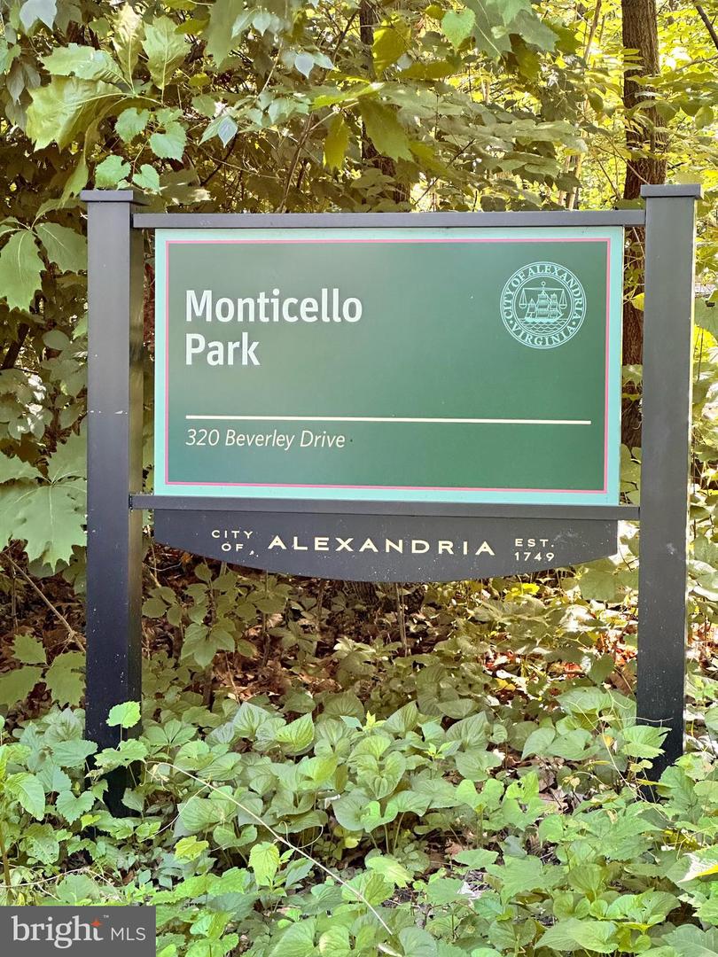 216 DUNCAN AVE, ALEXANDRIA, Virginia 22301, 3 Bedrooms Bedrooms, ,2 BathroomsBathrooms,Residential,For sale,216 DUNCAN AVE,VAAX2038774 MLS # VAAX2038774