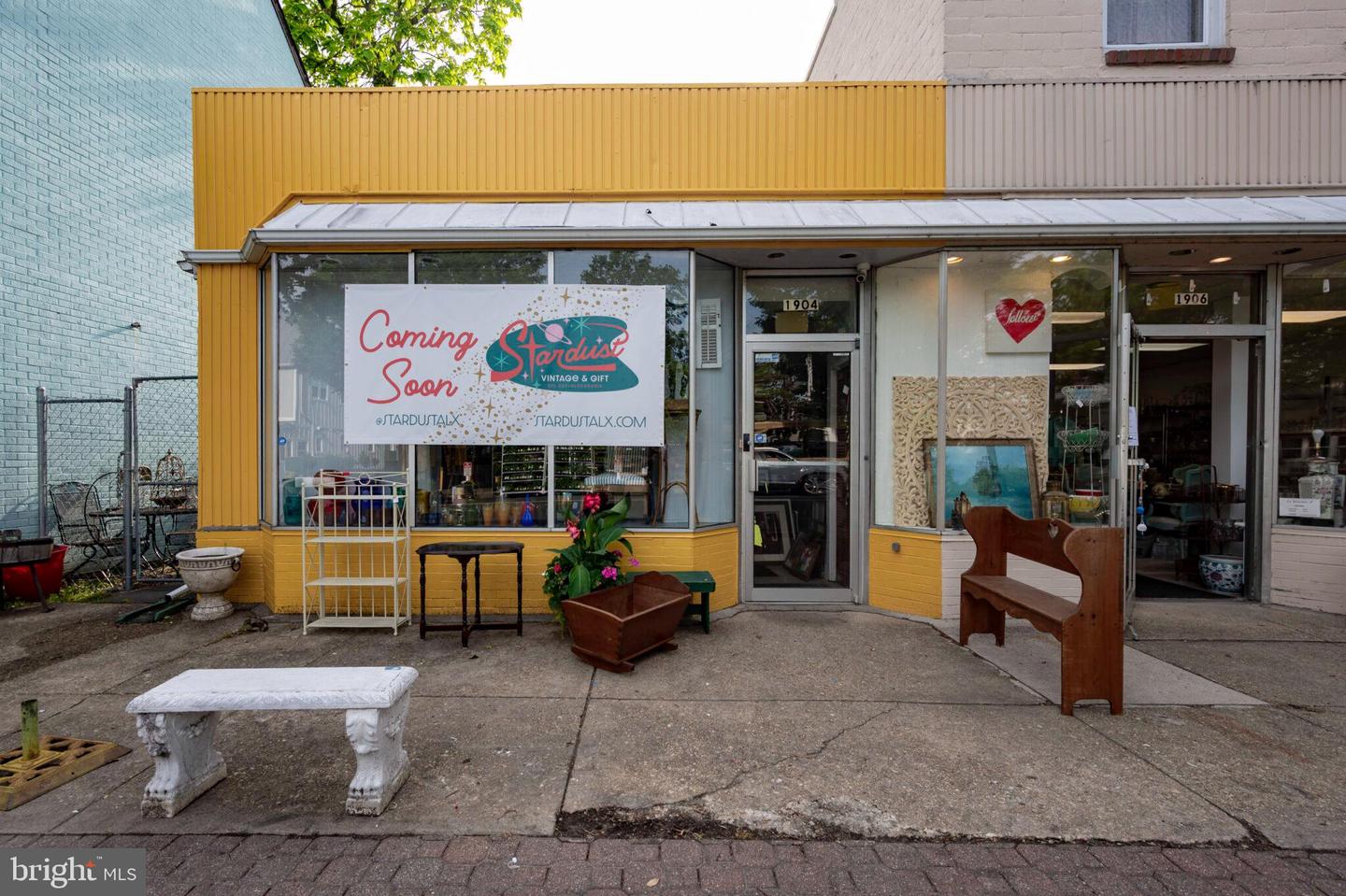 216 DUNCAN AVE, ALEXANDRIA, Virginia 22301, 3 Bedrooms Bedrooms, ,2 BathroomsBathrooms,Residential,For sale,216 DUNCAN AVE,VAAX2038774 MLS # VAAX2038774