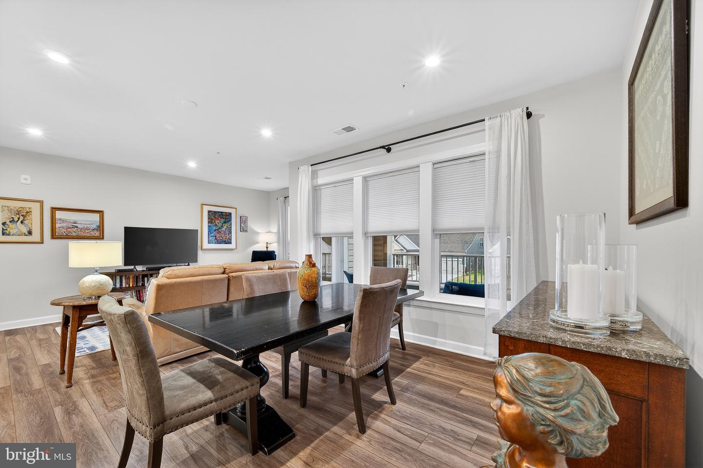 21630 HAWKSBILL HIGH CIR #204, STERLING, Virginia 20164, 2 Bedrooms Bedrooms, ,2 BathroomsBathrooms,Residential,For sale,21630 HAWKSBILL HIGH CIR #204,VALO2101016 MLS # VALO2101016