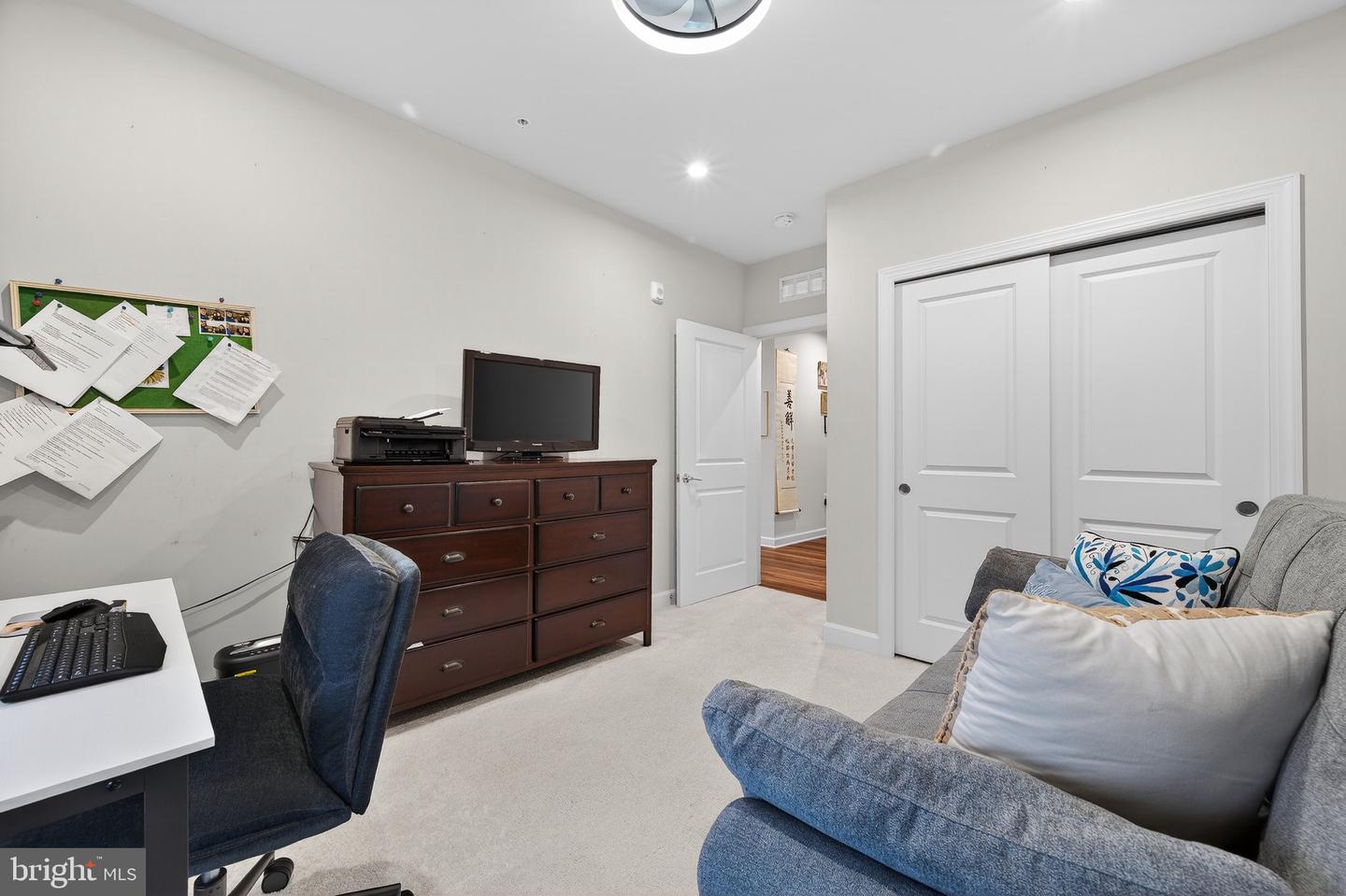 21630 HAWKSBILL HIGH CIR #204, STERLING, Virginia 20164, 2 Bedrooms Bedrooms, ,2 BathroomsBathrooms,Residential,For sale,21630 HAWKSBILL HIGH CIR #204,VALO2101016 MLS # VALO2101016