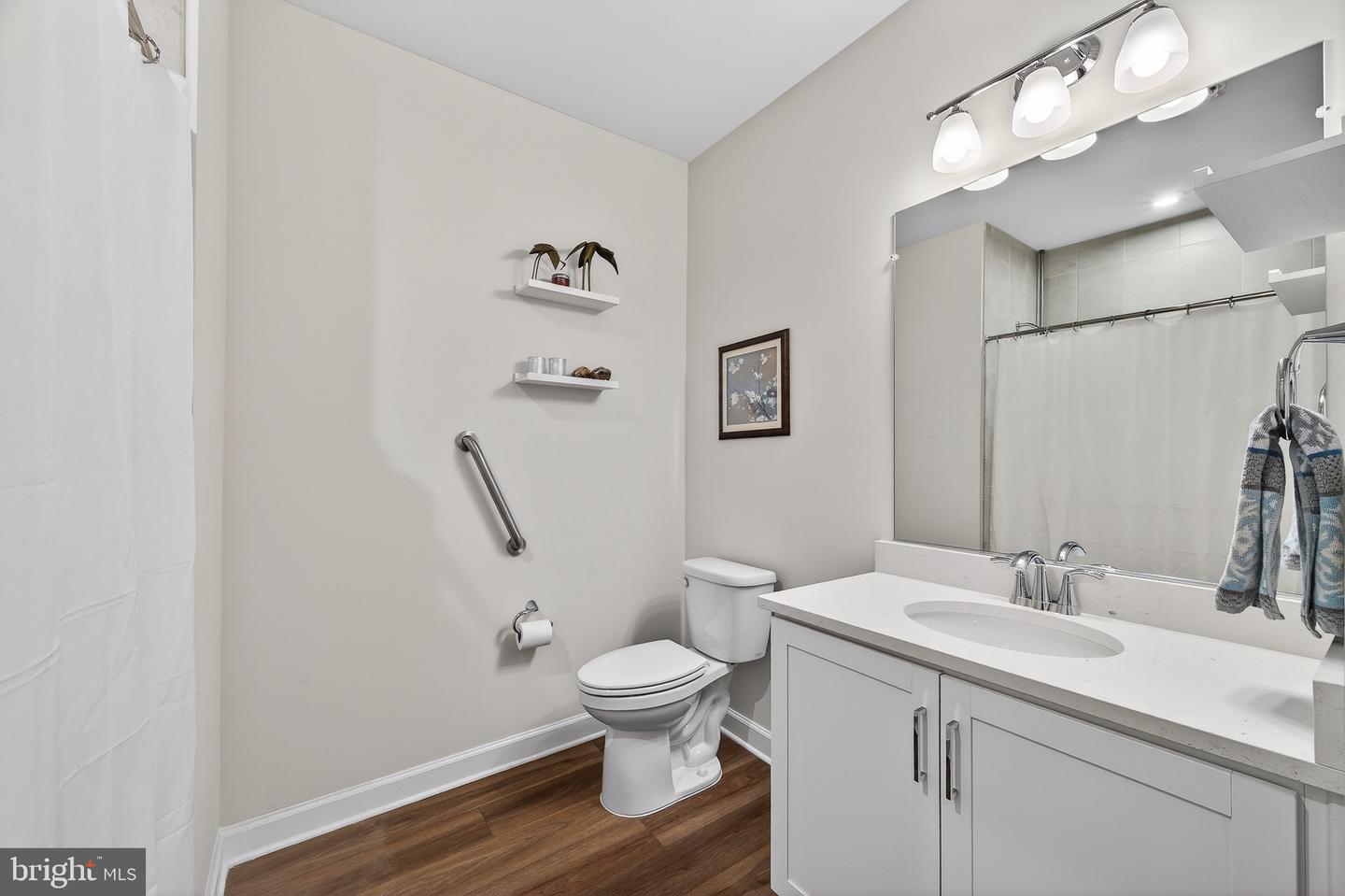 21630 HAWKSBILL HIGH CIR #204, STERLING, Virginia 20164, 2 Bedrooms Bedrooms, ,2 BathroomsBathrooms,Residential,For sale,21630 HAWKSBILL HIGH CIR #204,VALO2101016 MLS # VALO2101016