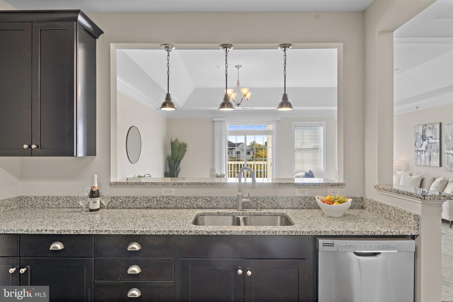 15201 ROYAL CREST DR #407, HAYMARKET, Virginia 20169, 2 Bedrooms Bedrooms, ,2 BathroomsBathrooms,Residential,For sale,15201 ROYAL CREST DR #407,VAPW2106110 MLS # VAPW2106110