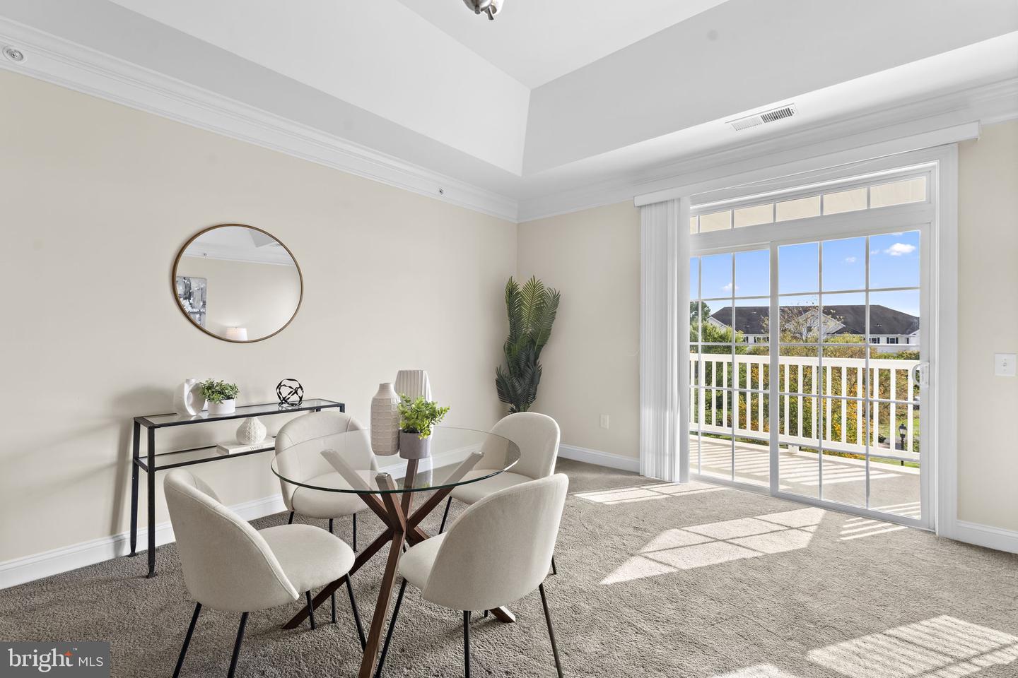 15201 ROYAL CREST DR #407, HAYMARKET, Virginia 20169, 2 Bedrooms Bedrooms, ,2 BathroomsBathrooms,Residential,For sale,15201 ROYAL CREST DR #407,VAPW2106110 MLS # VAPW2106110