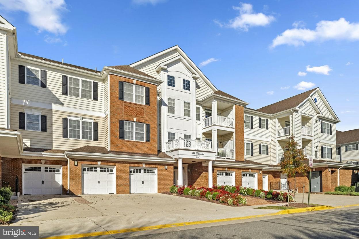 15201 ROYAL CREST DR #407, HAYMARKET, Virginia 20169, 2 Bedrooms Bedrooms, ,2 BathroomsBathrooms,Residential,For sale,15201 ROYAL CREST DR #407,VAPW2106110 MLS # VAPW2106110