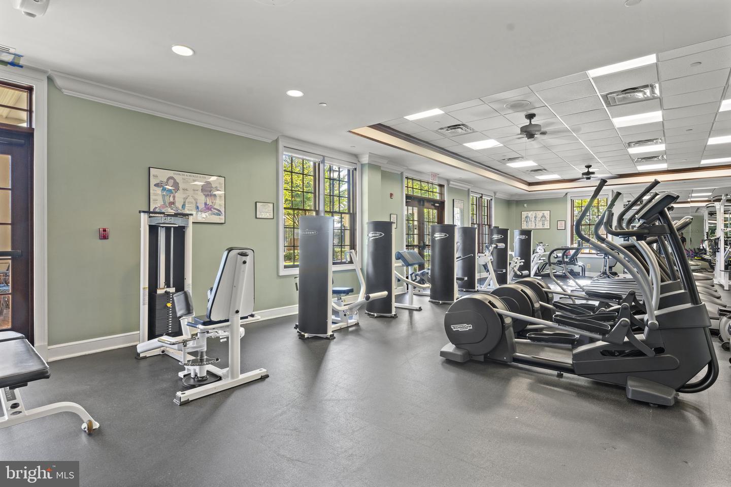 15201 ROYAL CREST DR #407, HAYMARKET, Virginia 20169, 2 Bedrooms Bedrooms, ,2 BathroomsBathrooms,Residential,For sale,15201 ROYAL CREST DR #407,VAPW2106110 MLS # VAPW2106110