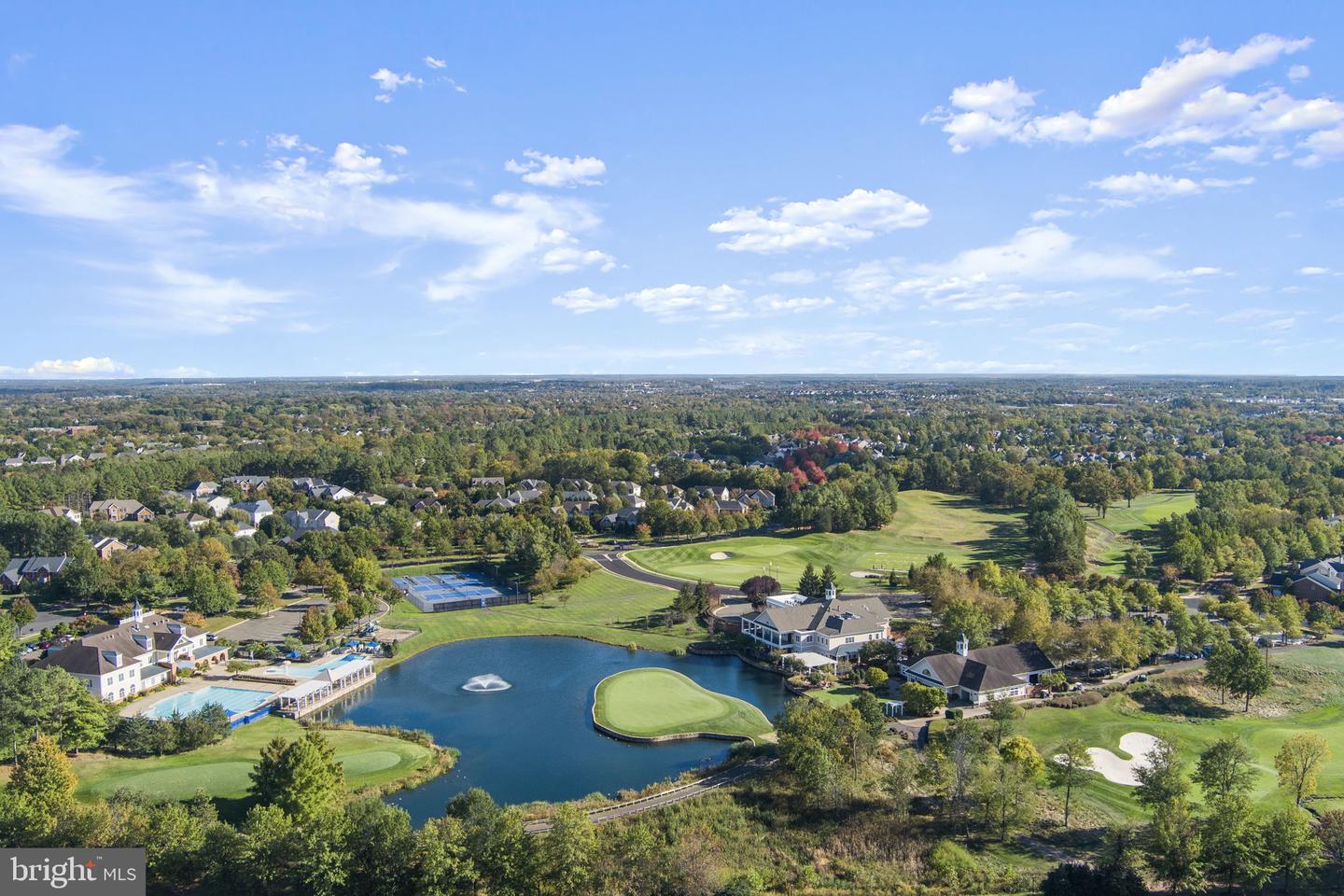 15201 ROYAL CREST DR #407, HAYMARKET, Virginia 20169, 2 Bedrooms Bedrooms, ,2 BathroomsBathrooms,Residential,For sale,15201 ROYAL CREST DR #407,VAPW2106110 MLS # VAPW2106110