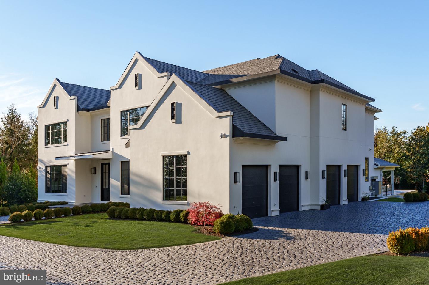 1102 CHAIN BRIDGE RD, MCLEAN, Virginia 22101, 6 Bedrooms Bedrooms, ,6 BathroomsBathrooms,Residential,For sale,1102 CHAIN BRIDGE RD,VAFX2245042 MLS # VAFX2245042