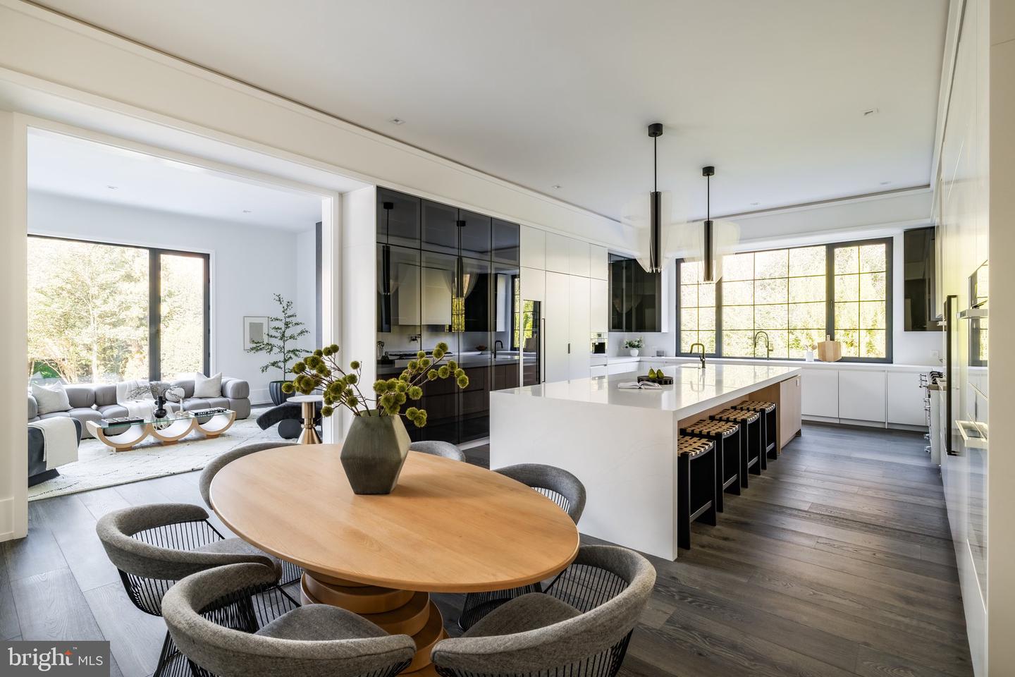 1102 CHAIN BRIDGE RD, MCLEAN, Virginia 22101, 6 Bedrooms Bedrooms, ,6 BathroomsBathrooms,Residential,For sale,1102 CHAIN BRIDGE RD,VAFX2245042 MLS # VAFX2245042