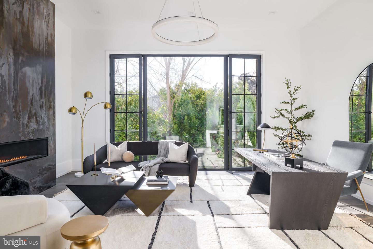 1102 CHAIN BRIDGE RD, MCLEAN, Virginia 22101, 6 Bedrooms Bedrooms, ,6 BathroomsBathrooms,Residential,For sale,1102 CHAIN BRIDGE RD,VAFX2245042 MLS # VAFX2245042