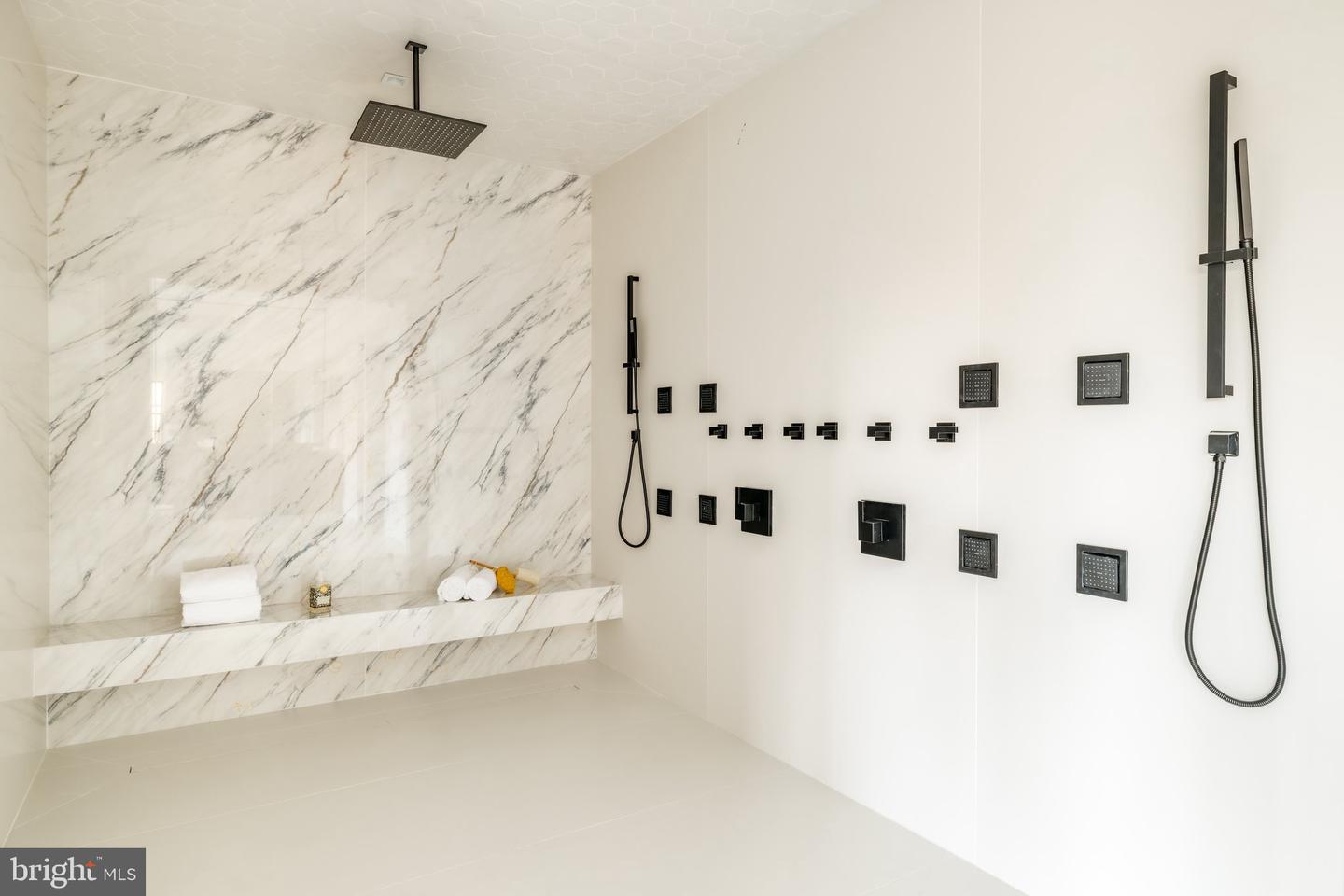 1102 CHAIN BRIDGE RD, MCLEAN, Virginia 22101, 6 Bedrooms Bedrooms, ,6 BathroomsBathrooms,Residential,For sale,1102 CHAIN BRIDGE RD,VAFX2245042 MLS # VAFX2245042