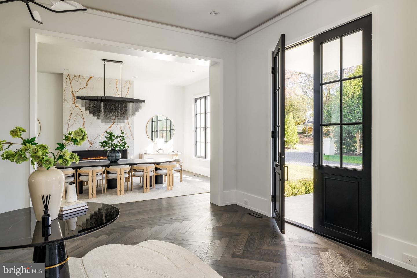 1102 CHAIN BRIDGE RD, MCLEAN, Virginia 22101, 6 Bedrooms Bedrooms, ,6 BathroomsBathrooms,Residential,For sale,1102 CHAIN BRIDGE RD,VAFX2245042 MLS # VAFX2245042