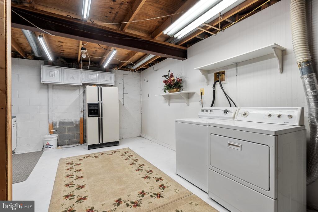 13013 ALUM SPRINGS RD, CULPEPER, Virginia 22701, 5 Bedrooms Bedrooms, ,3 BathroomsBathrooms,Residential,13013 ALUM SPRINGS RD,VACU2011168 MLS # VACU2011168