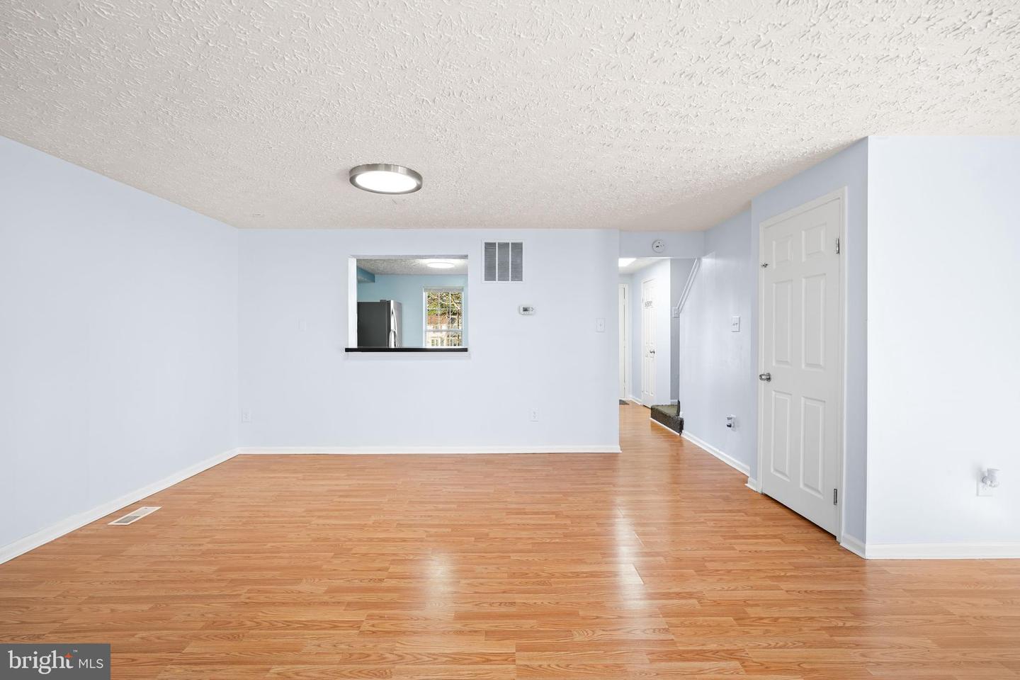 6917 VILLA DEL REY CT, SPRINGFIELD, Virginia 22150, 2 Bedrooms Bedrooms, 2 Rooms Rooms,2 BathroomsBathrooms,Residential,For sale,6917 VILLA DEL REY CT,VAFX2278564 MLS # VAFX2278564