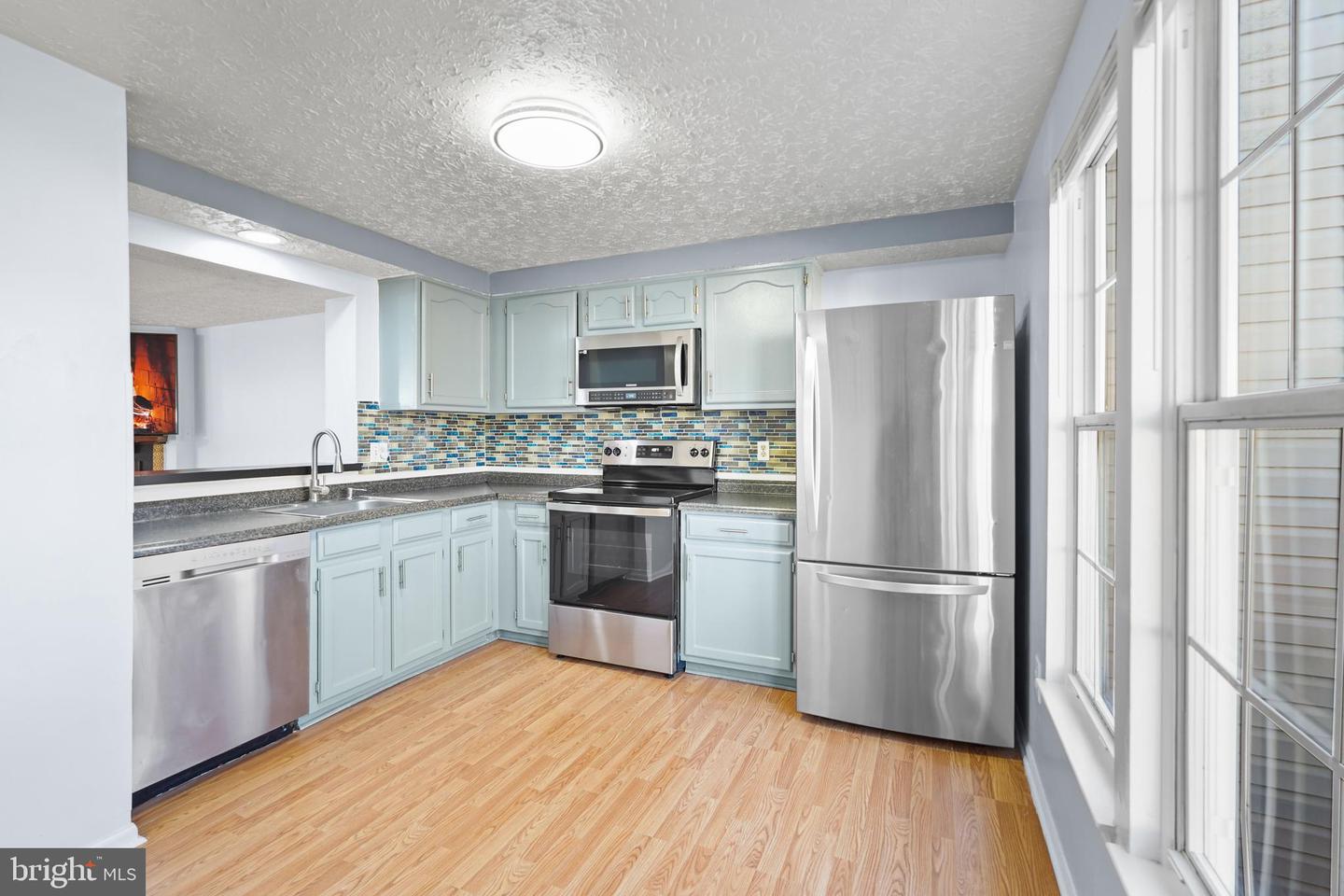 6917 VILLA DEL REY CT, SPRINGFIELD, Virginia 22150, 2 Bedrooms Bedrooms, 2 Rooms Rooms,2 BathroomsBathrooms,Residential,For sale,6917 VILLA DEL REY CT,VAFX2278564 MLS # VAFX2278564