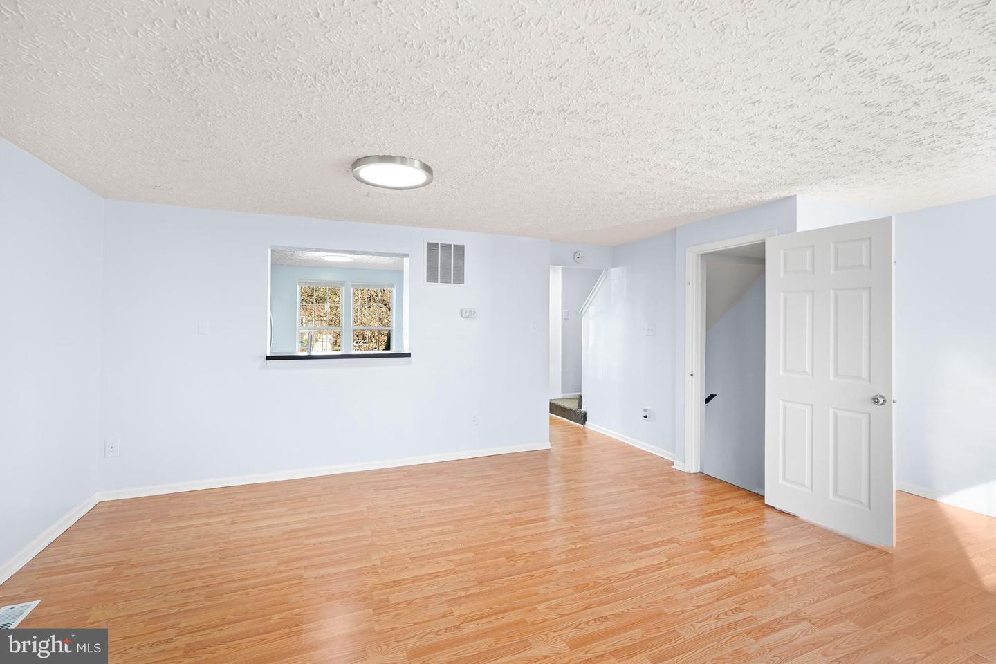 6917 VILLA DEL REY CT, SPRINGFIELD, Virginia 22150, 2 Bedrooms Bedrooms, 2 Rooms Rooms,2 BathroomsBathrooms,Residential,For sale,6917 VILLA DEL REY CT,VAFX2278564 MLS # VAFX2278564