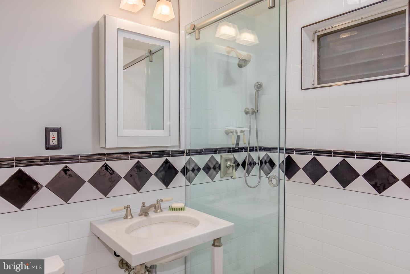 4000 CATHEDRAL AVE NW #736B, WASHINGTON, District Of Columbia 20016, 3 Bedrooms Bedrooms, ,3 BathroomsBathrooms,Residential,For sale,4000 CATHEDRAL AVE NW #736B,DCDC2233810 MLS # DCDC2233810