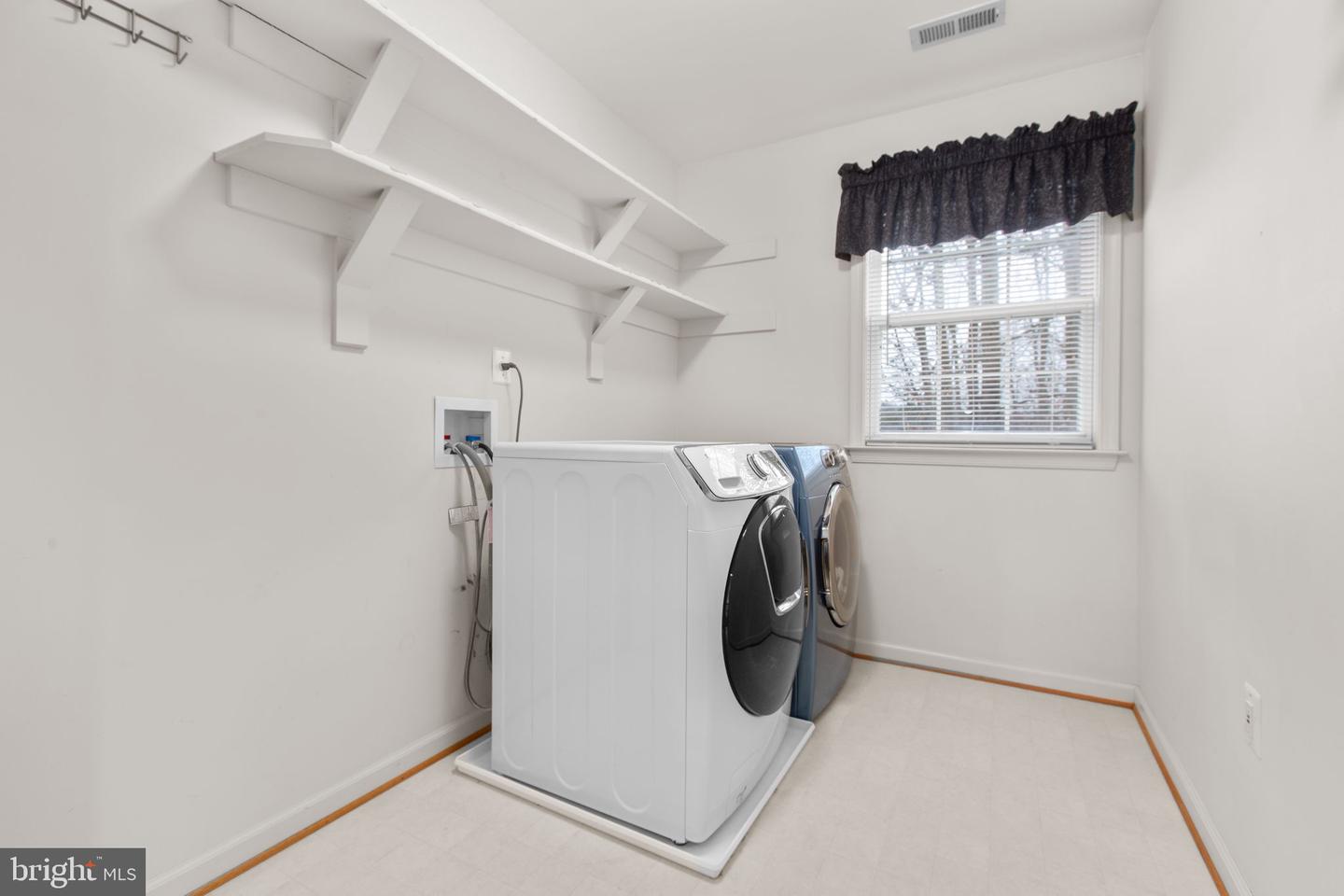 12 BELLS RIDGE DR, STAFFORD, Virginia 22554, 4 Bedrooms Bedrooms, ,3 BathroomsBathrooms,Residential,For sale,12 BELLS RIDGE DR,VAST2044604 MLS # VAST2044604