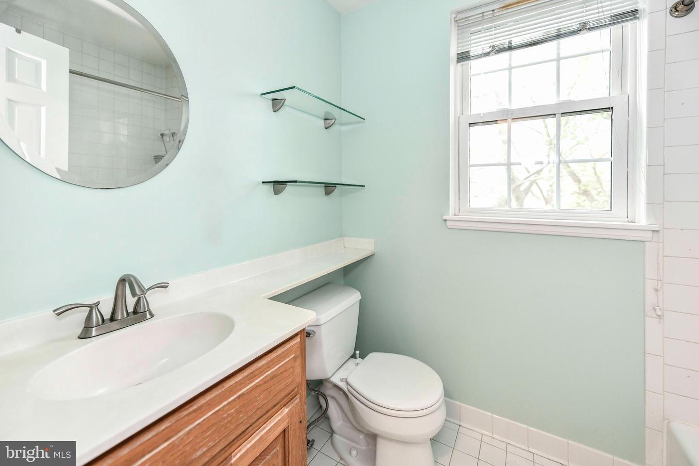 3279 S STAFFORD ST #B2, ARLINGTON, Virginia 22206, 3 Bedrooms Bedrooms, ,2 BathroomsBathrooms,Residential,For sale,3279 S STAFFORD ST #B2,VAAR2067022 MLS # VAAR2067022