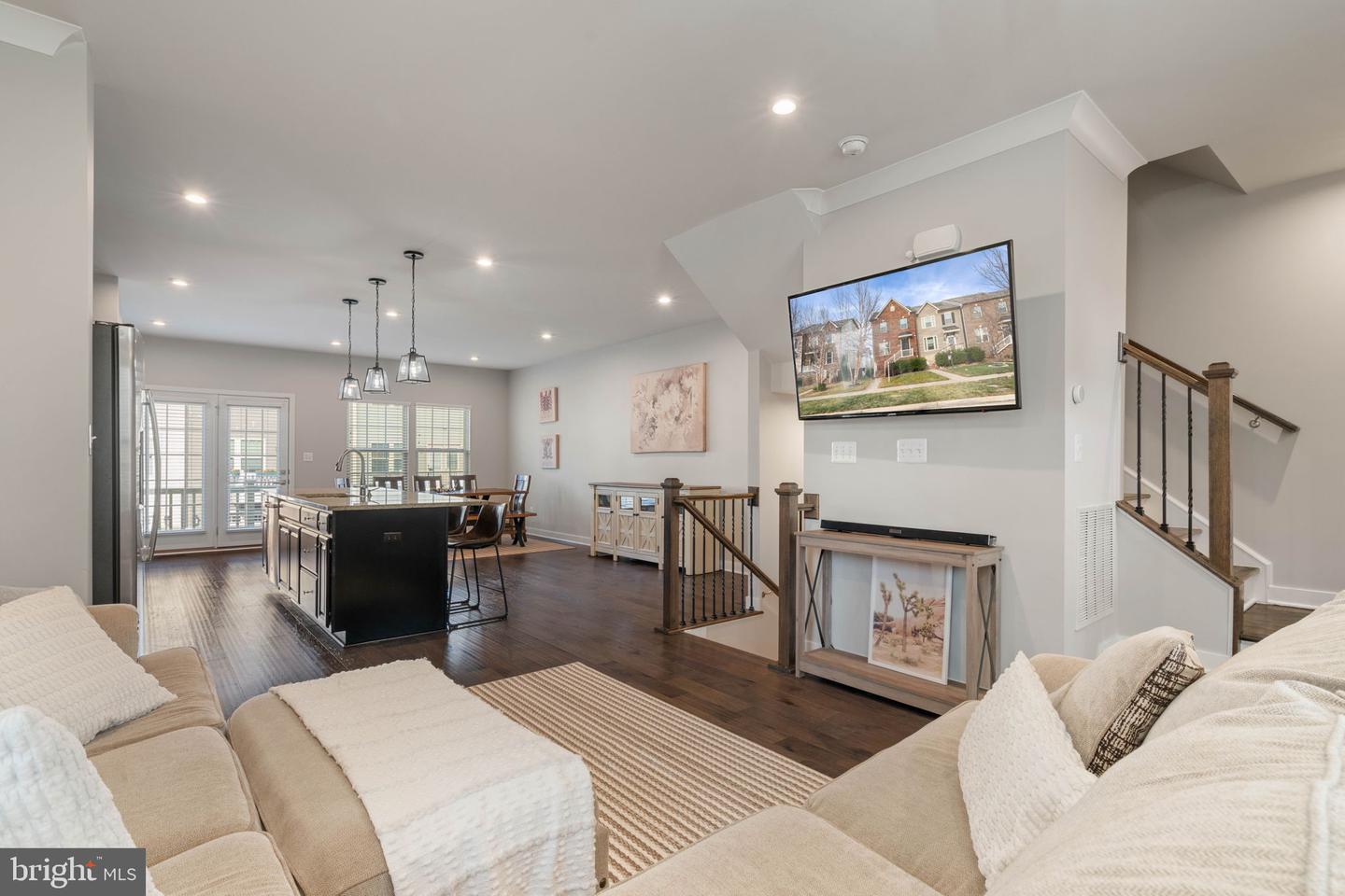 18092 RED CEDAR RD, DUMFRIES, Virginia 22026, 3 Bedrooms Bedrooms, ,2 BathroomsBathrooms,Residential,For sale,18092 RED CEDAR RD,VAPW2109630 MLS # VAPW2109630 18092 RED CEDAR RD, DUMFRIES, Virginia 22026, 3 Bedrooms Bedrooms, ,2 BathroomsBathrooms,Residential,For sale,18092 RED CEDAR RD,VAPW2109630 MLS # VAPW2109630