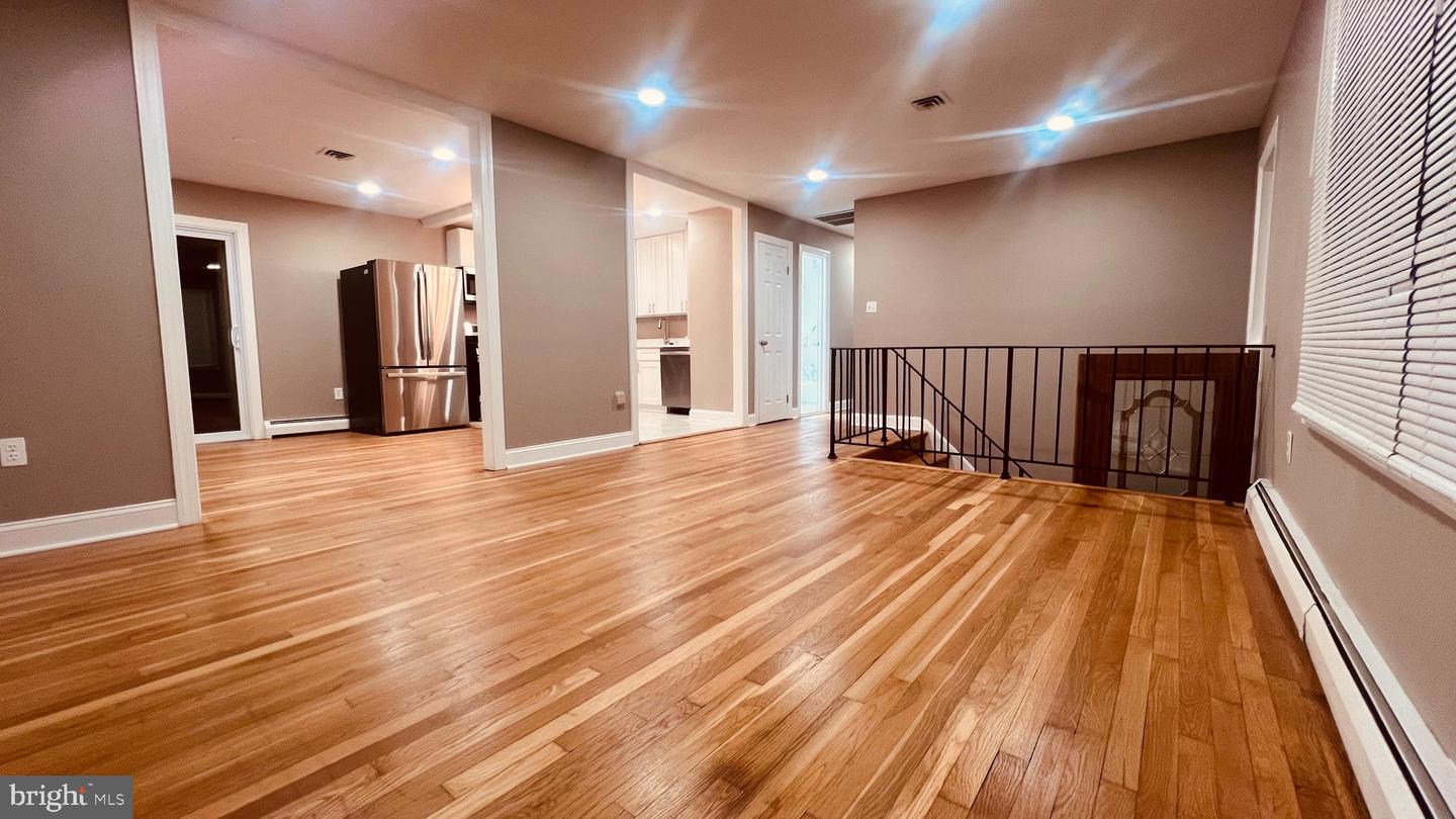 14303 CHESTERFIELD DR, WOODBRIDGE, Virginia 22191, 5 Bedrooms Bedrooms, ,3 BathroomsBathrooms,Residential,For sale,14303 CHESTERFIELD DR,VAPW2109888 MLS # VAPW2109888 14303 CHESTERFIELD DR, WOODBRIDGE, Virginia 22191, 5 Bedrooms Bedrooms, ,3 BathroomsBathrooms,Residential,For sale,14303 CHESTERFIELD DR,VAPW2109888 MLS # VAPW2109888